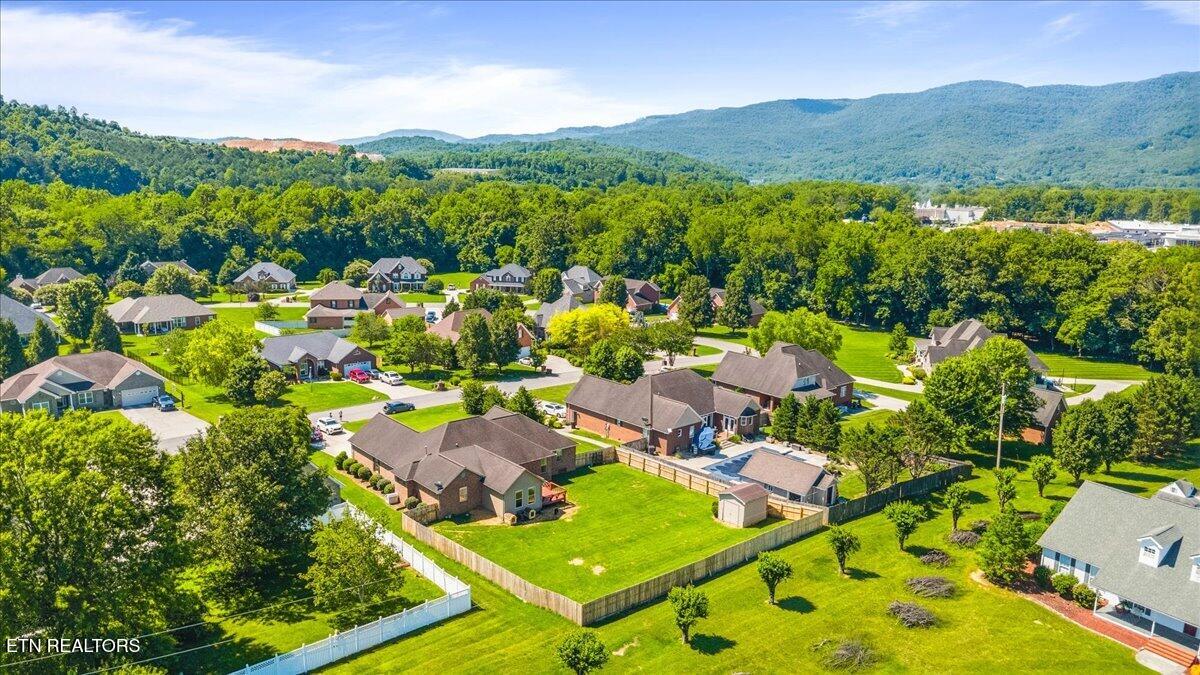 263 Preston Circle Jacksboro TN 37757