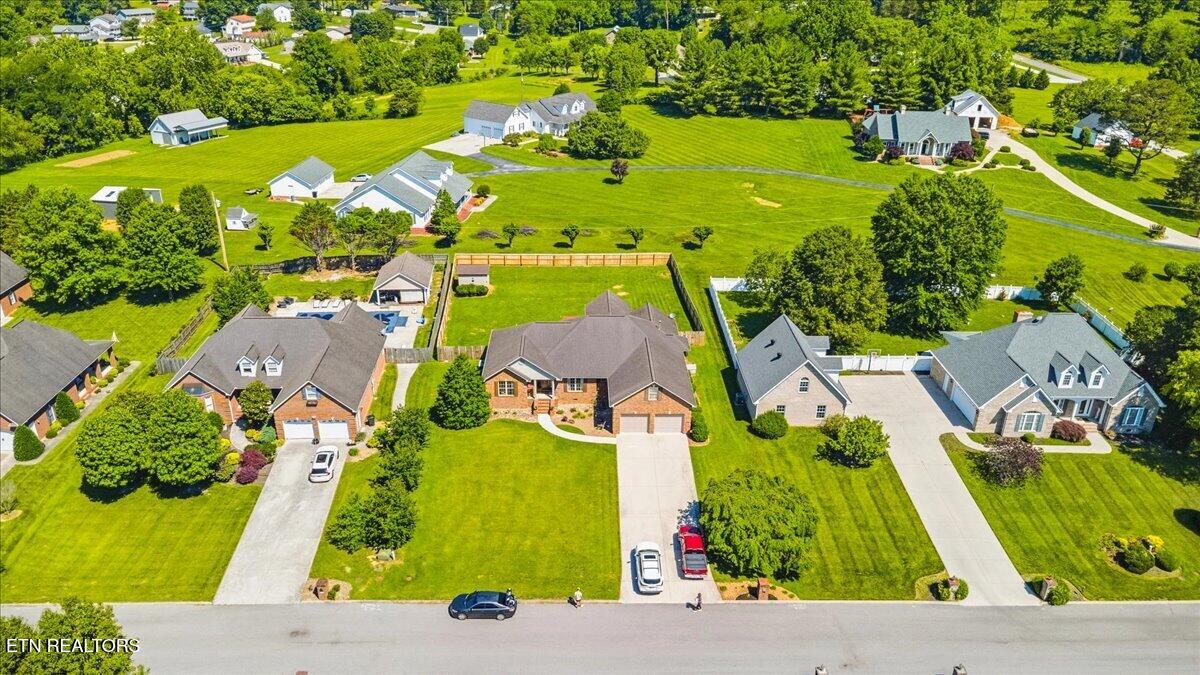 263 Preston Circle Jacksboro TN 37757