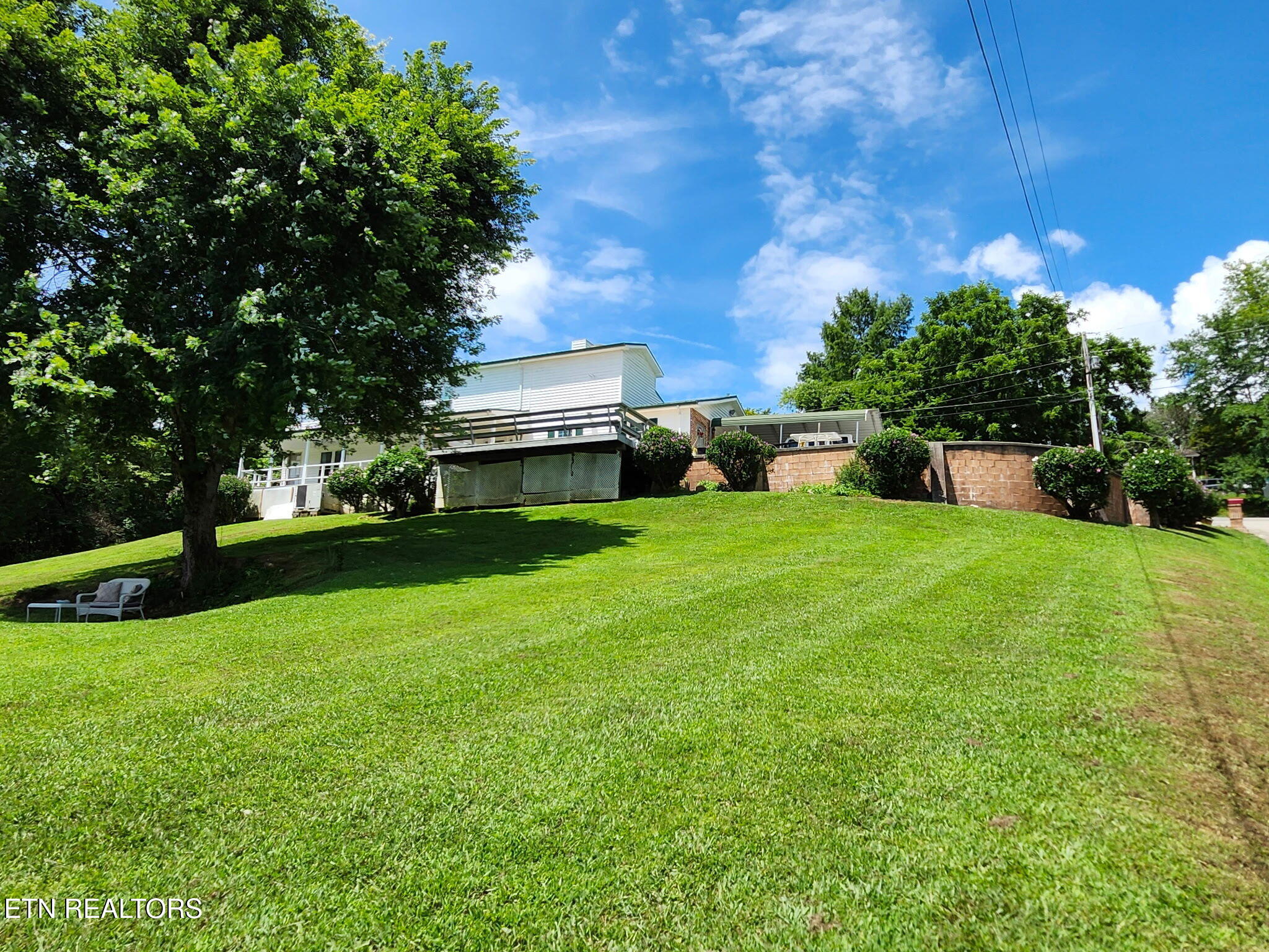 2005 Bluff Road Harriman TN 37748