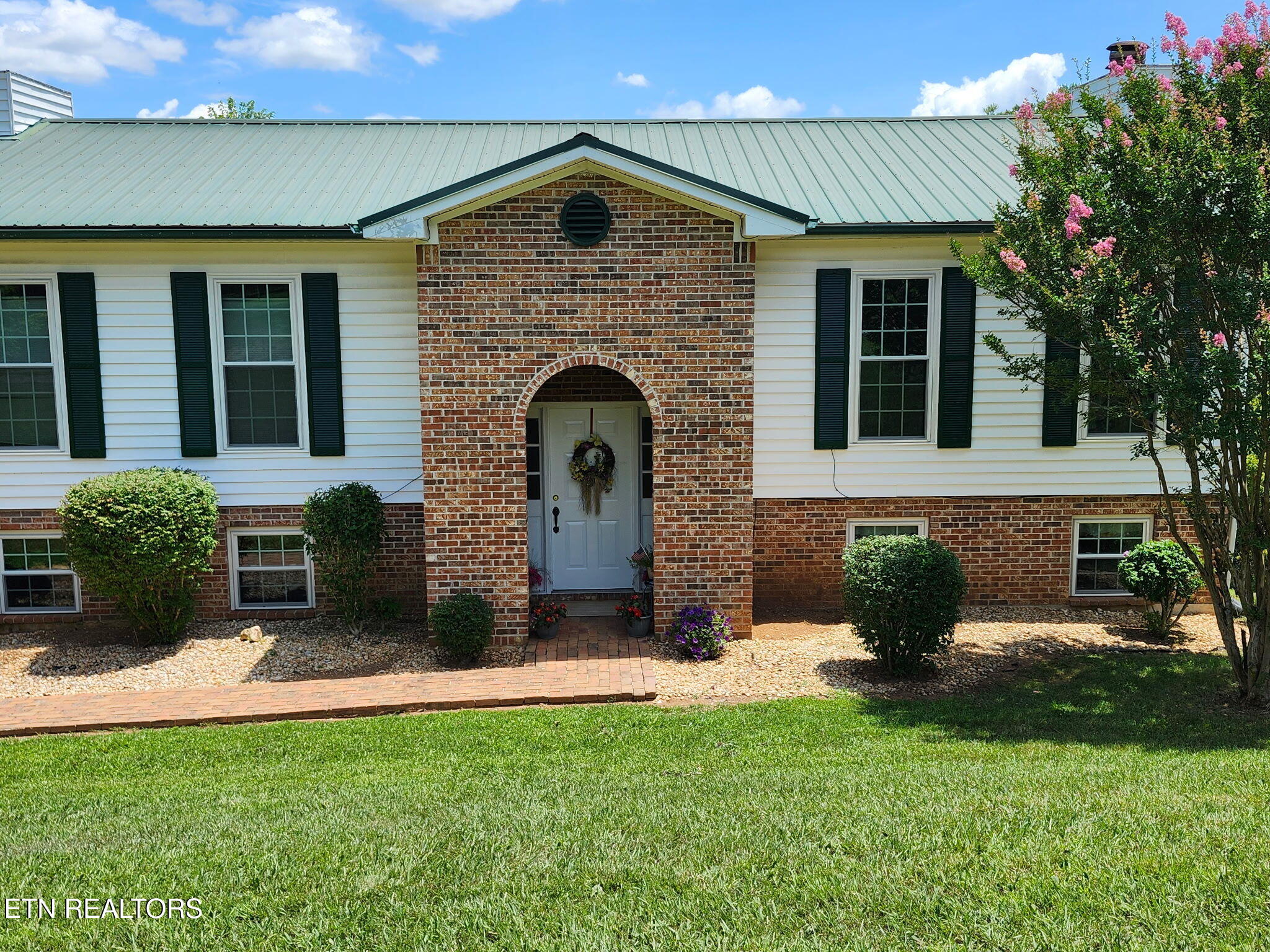 2005 Bluff Road Harriman TN 37748