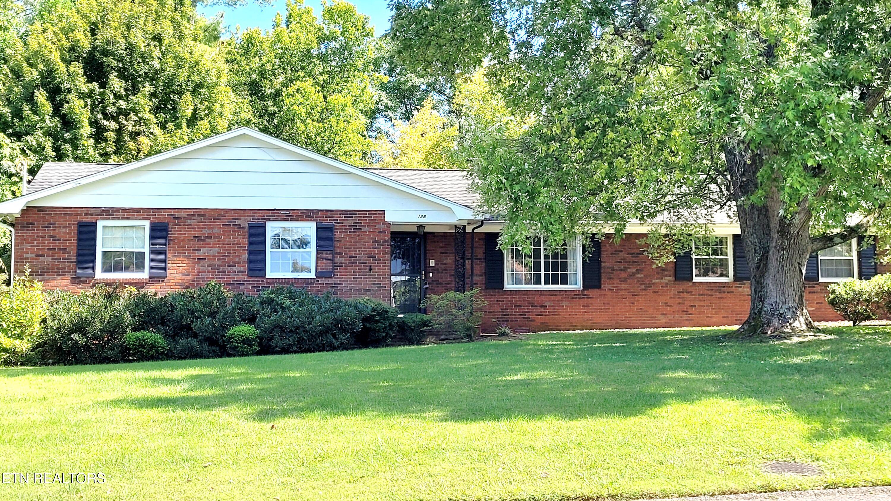 128 Essex Drive Knoxville TN 37922