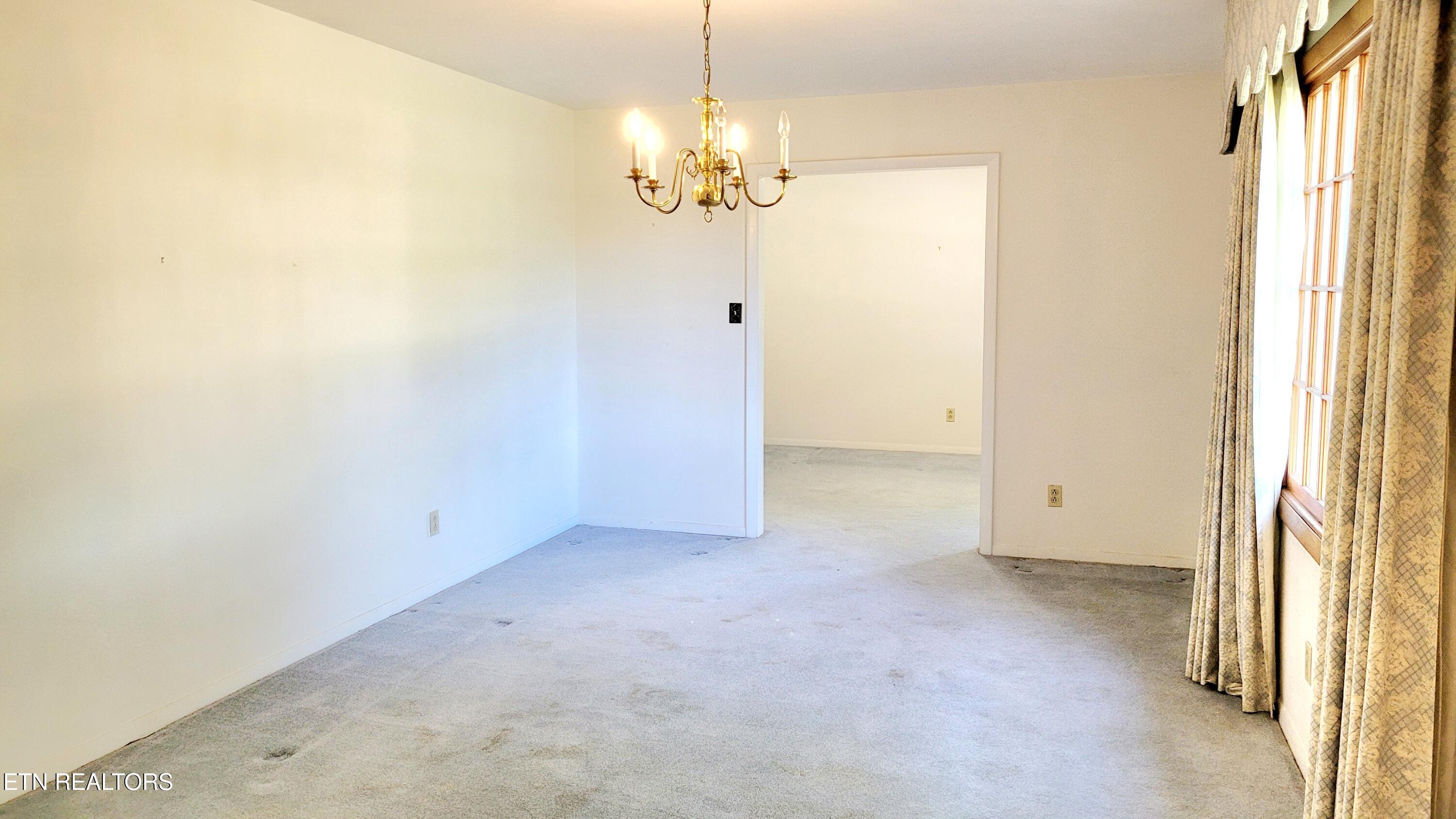 128 Essex Drive Knoxville TN 37922