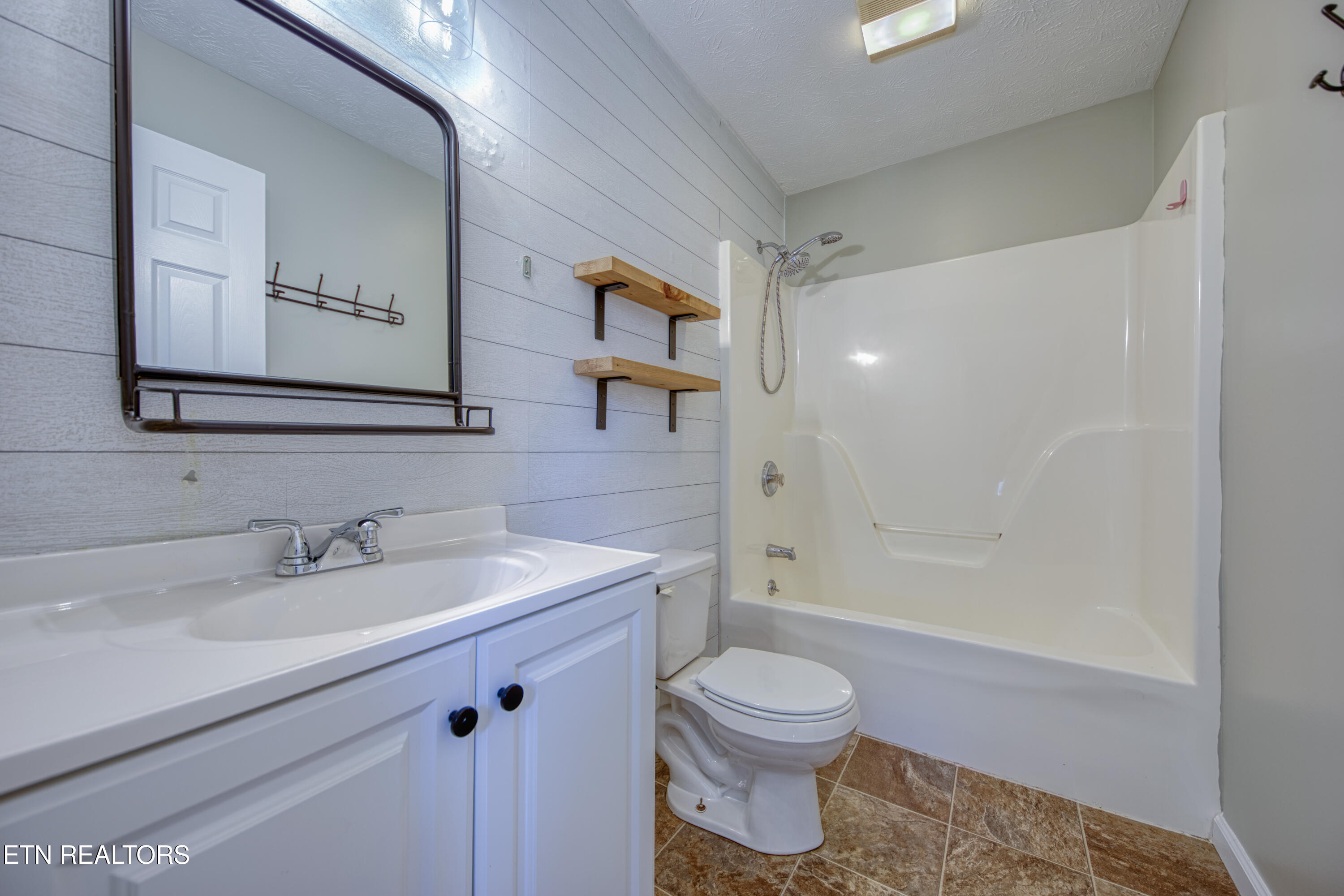 315 Landau Drive Maryville TN 37801