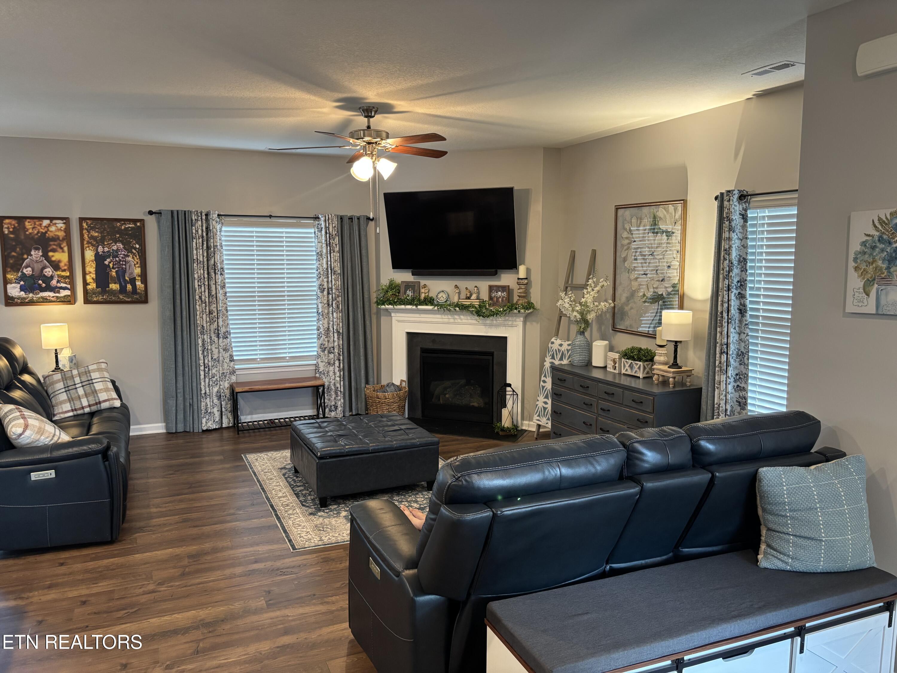 7 Cobblestone Court Clinton TN 37716
