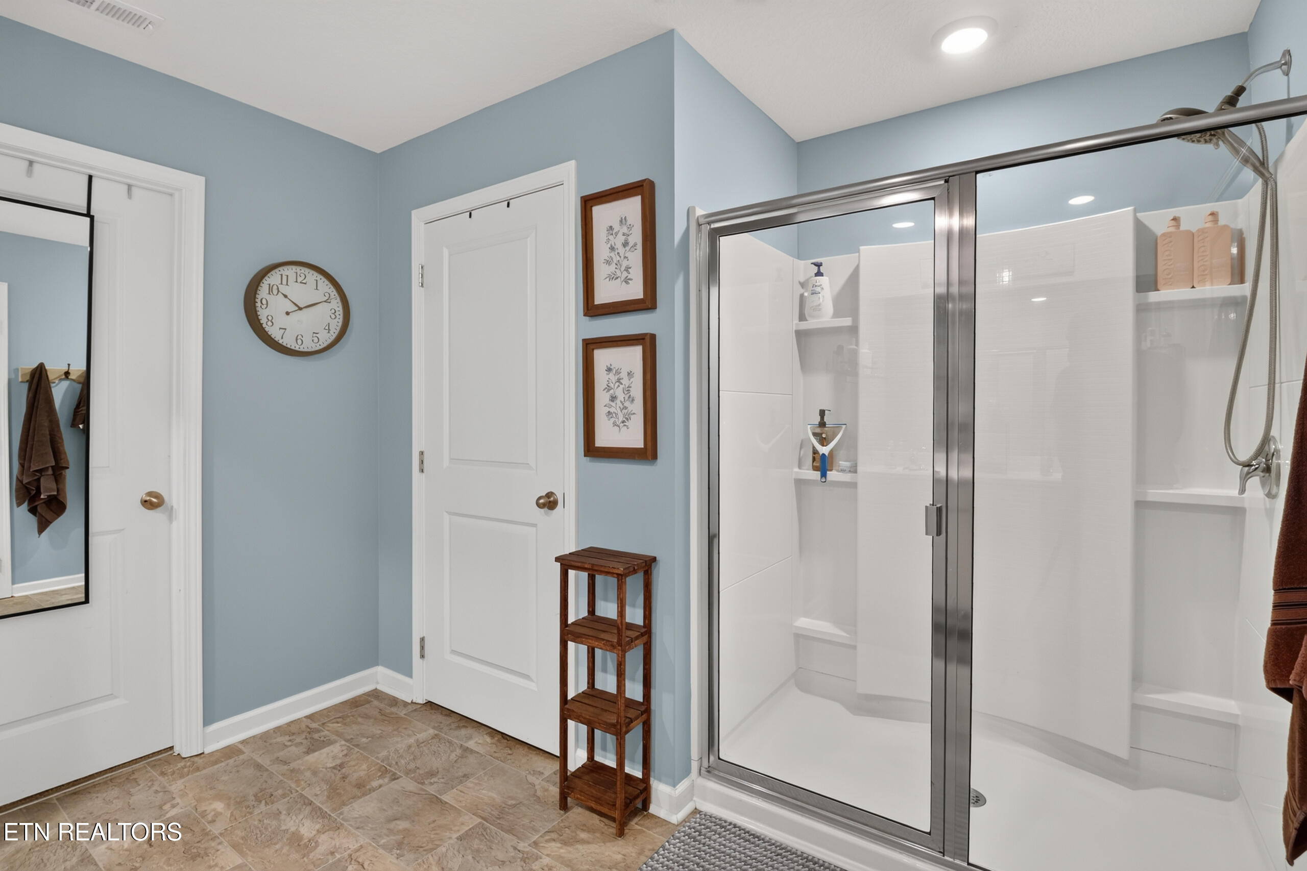 7 Cobblestone Court Clinton TN 37716