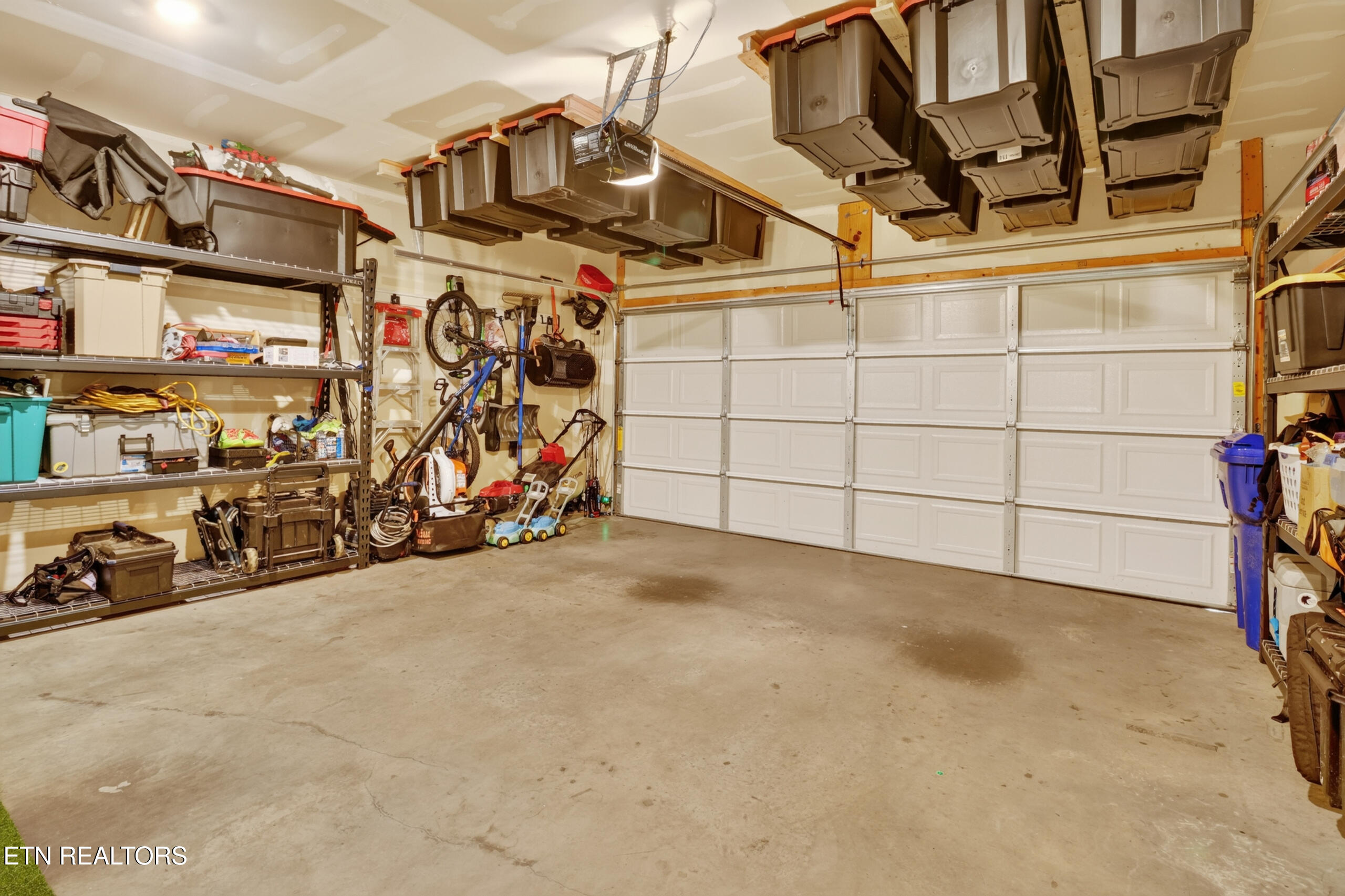7 Cobblestone Court Clinton TN 37716