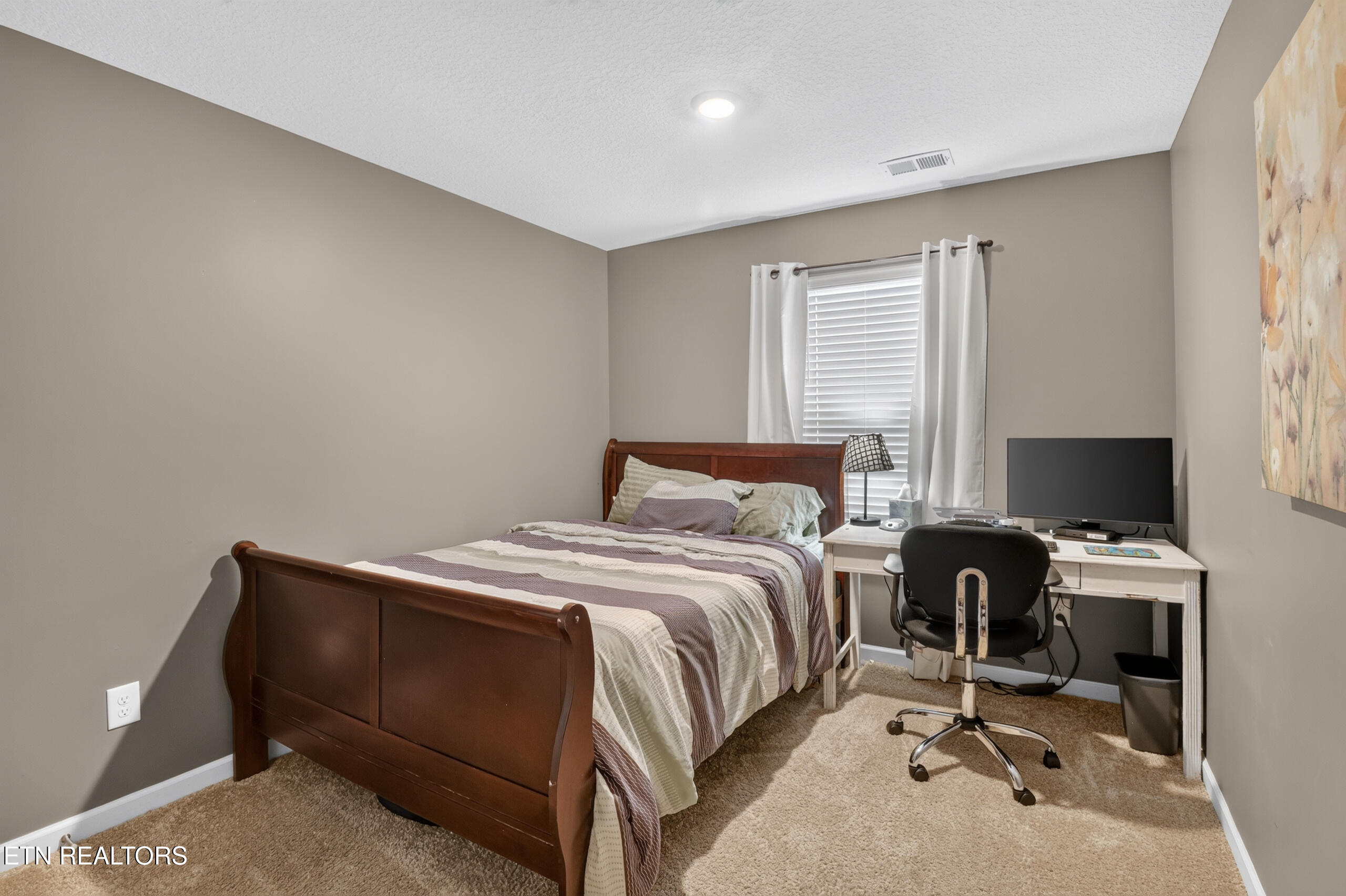 7 Cobblestone Court Clinton TN 37716