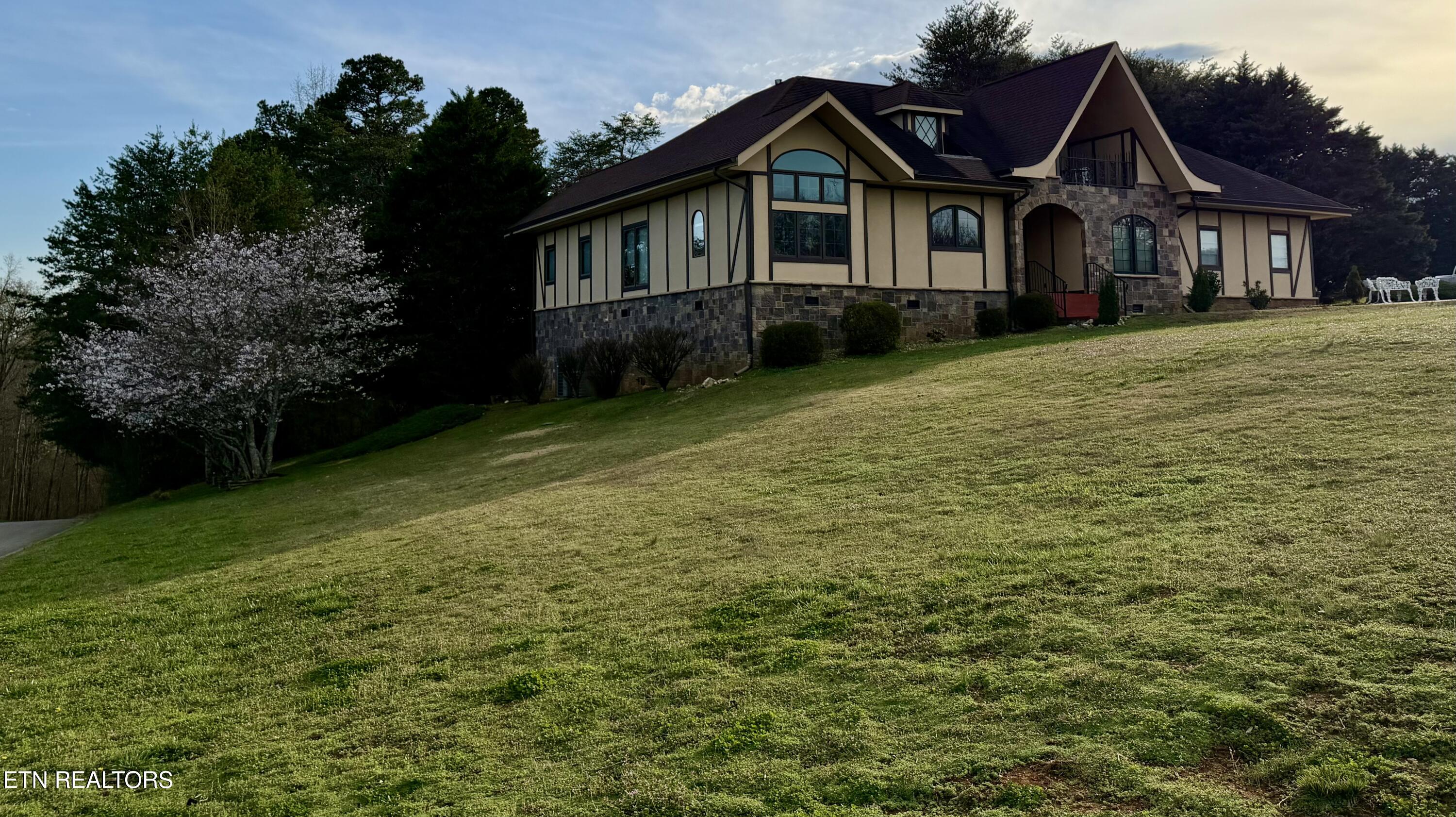 135 Bluffton Road Friendsville TN 37737