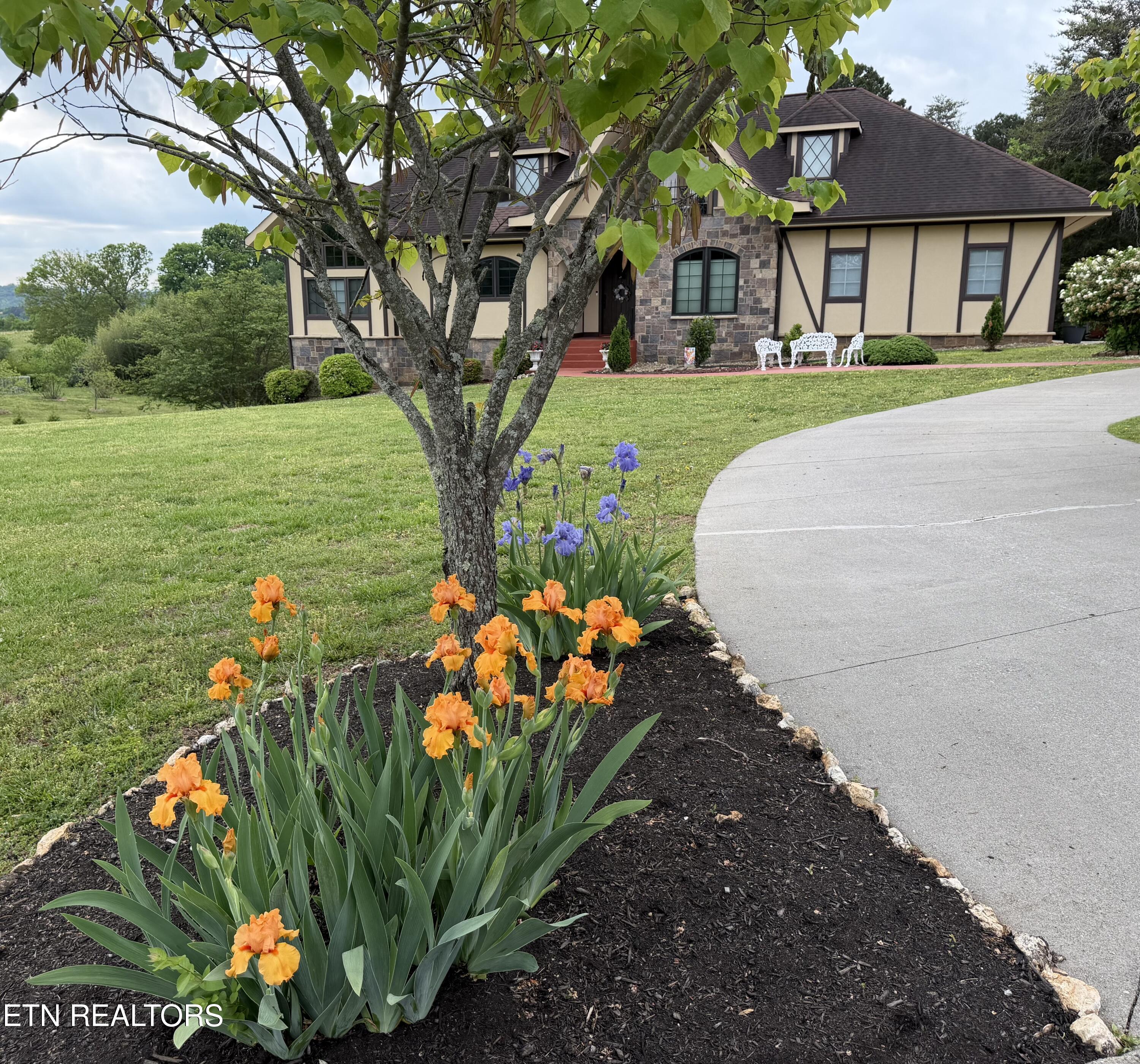 135 Bluffton Road Friendsville TN 37737