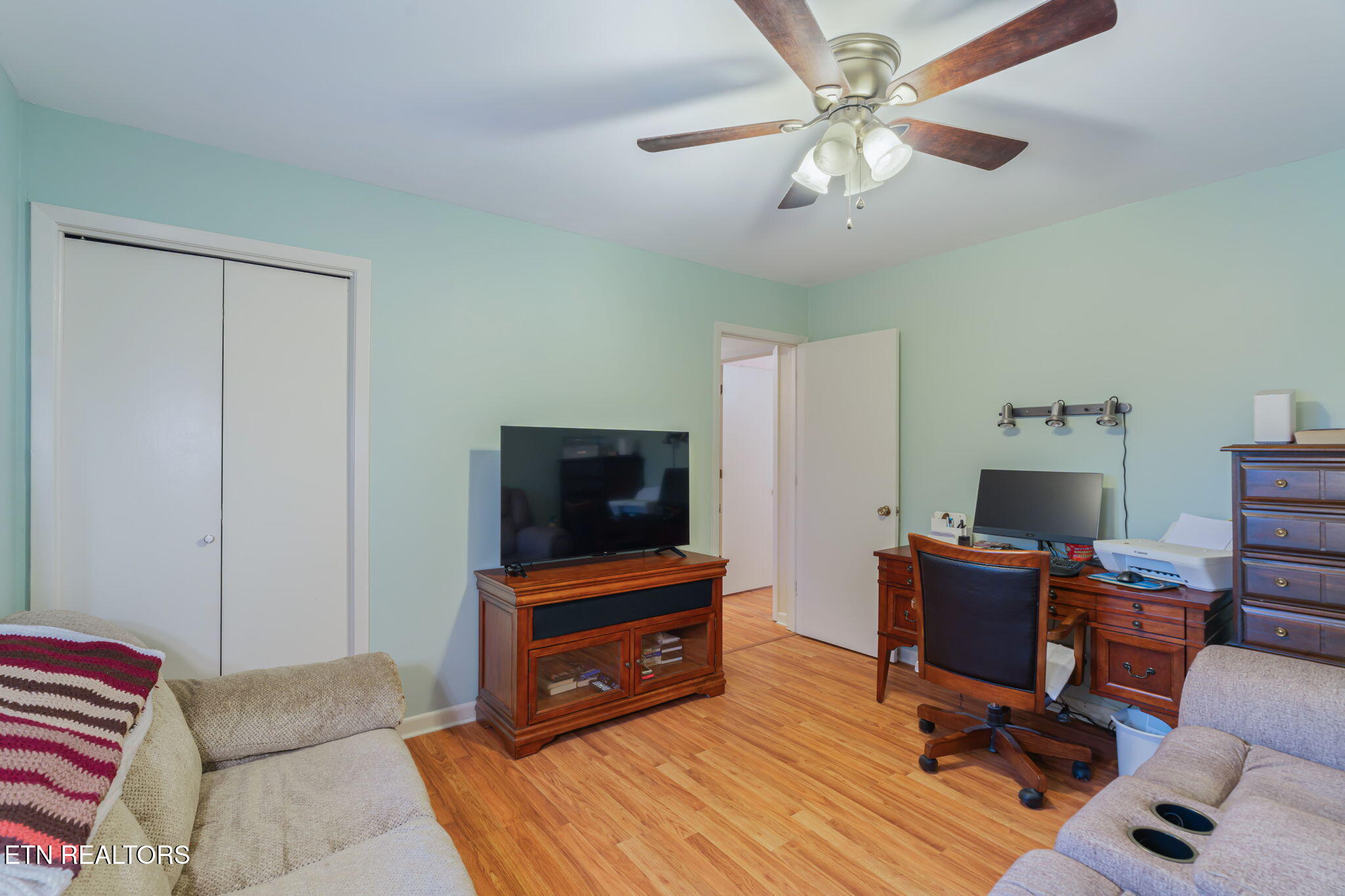 8903 Ormand Lane Knoxville TN 37923