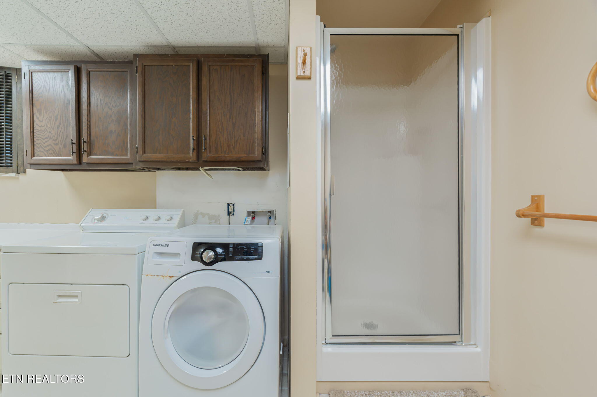 8903 Ormand Lane Knoxville TN 37923