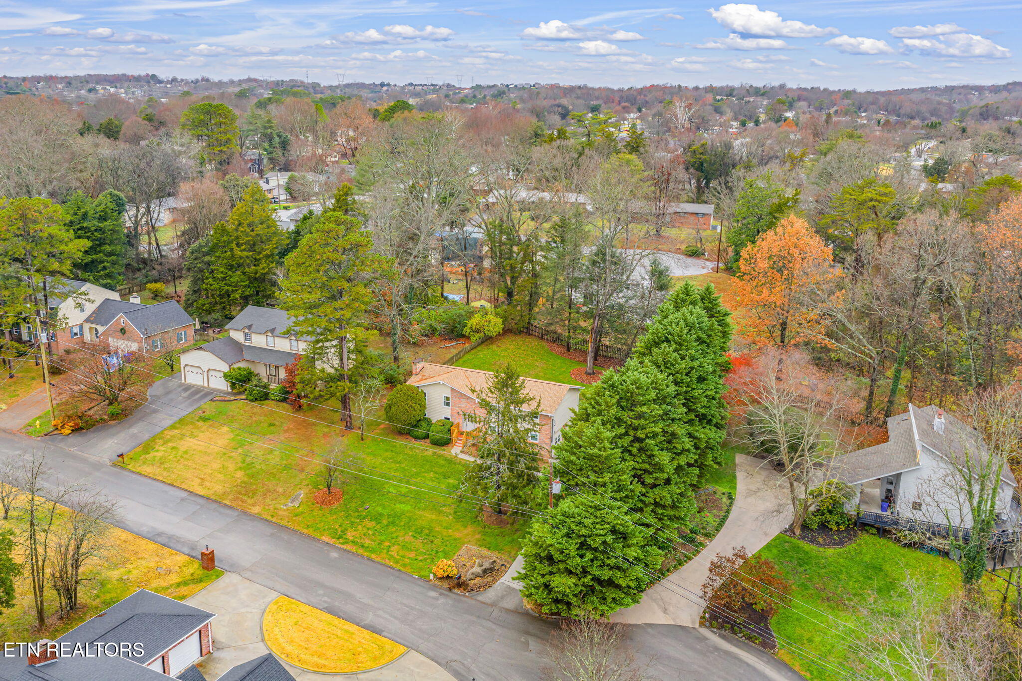8903 Ormand Lane Knoxville TN 37923