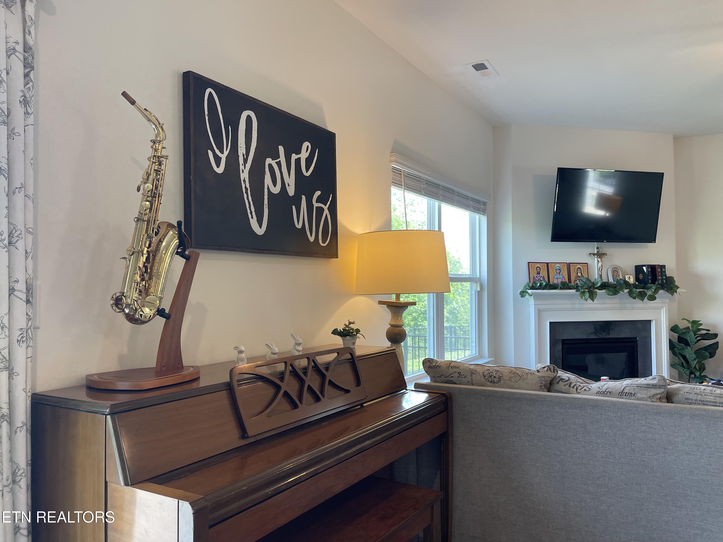 136 Harbour Pointe Lane Oak Ridge TN 37830
