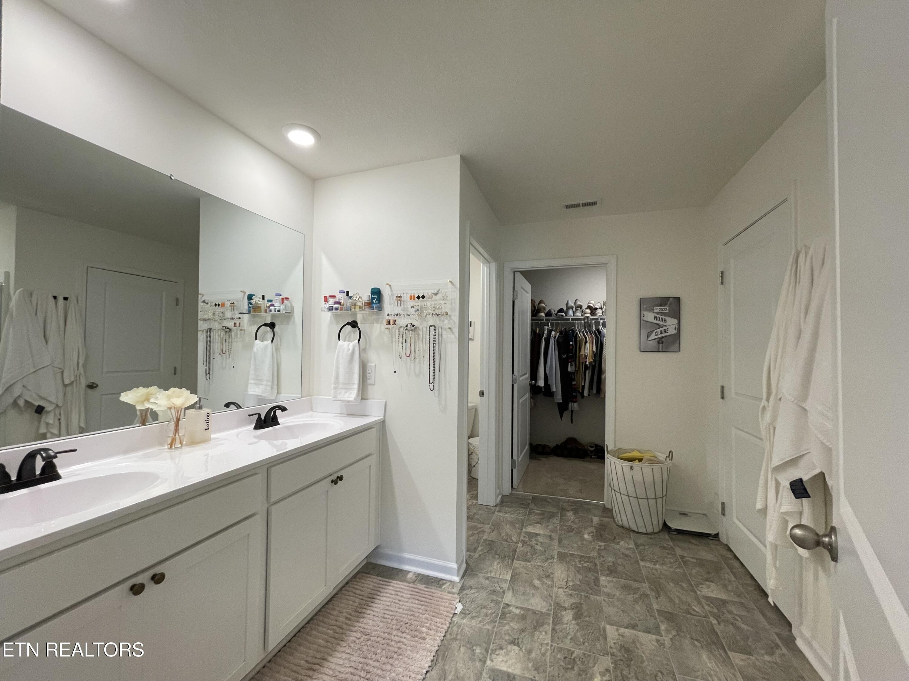 136 Harbour Pointe Lane Oak Ridge TN 37830
