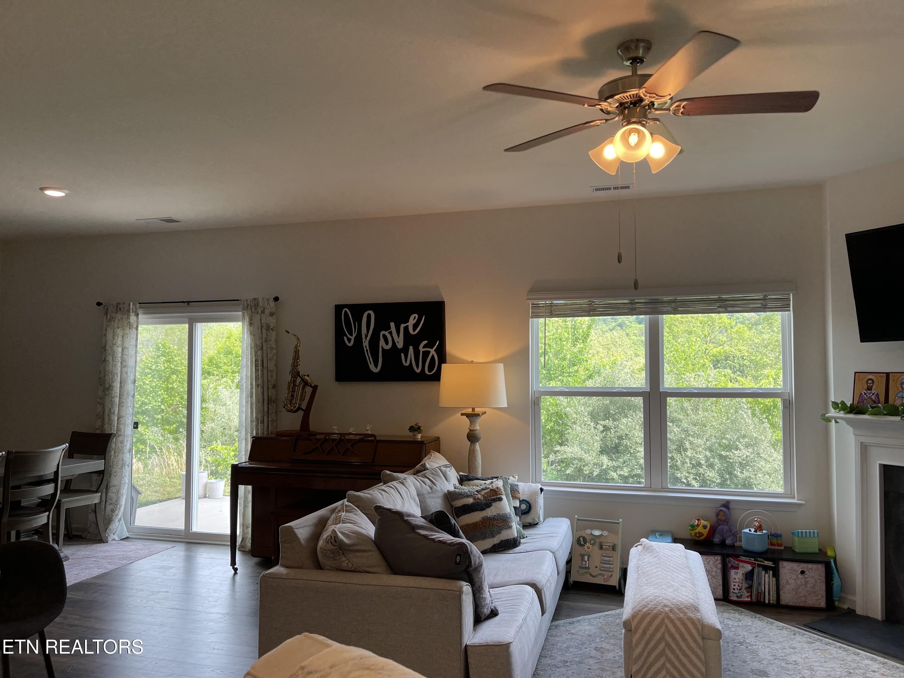 136 Harbour Pointe Lane Oak Ridge TN 37830