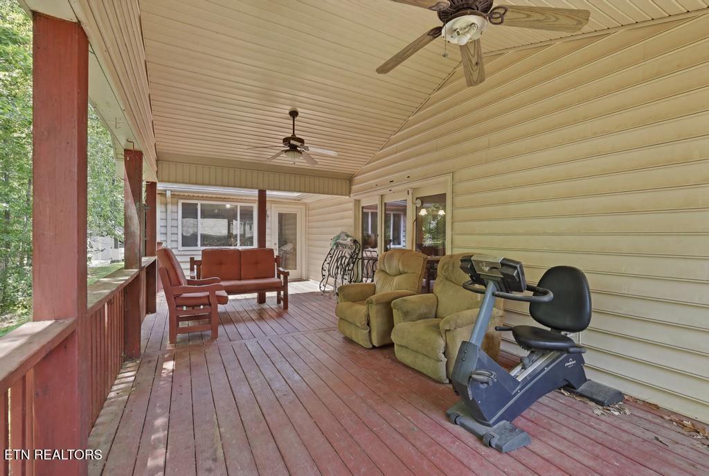 624 Lakeview Drive Crossville TN 38558