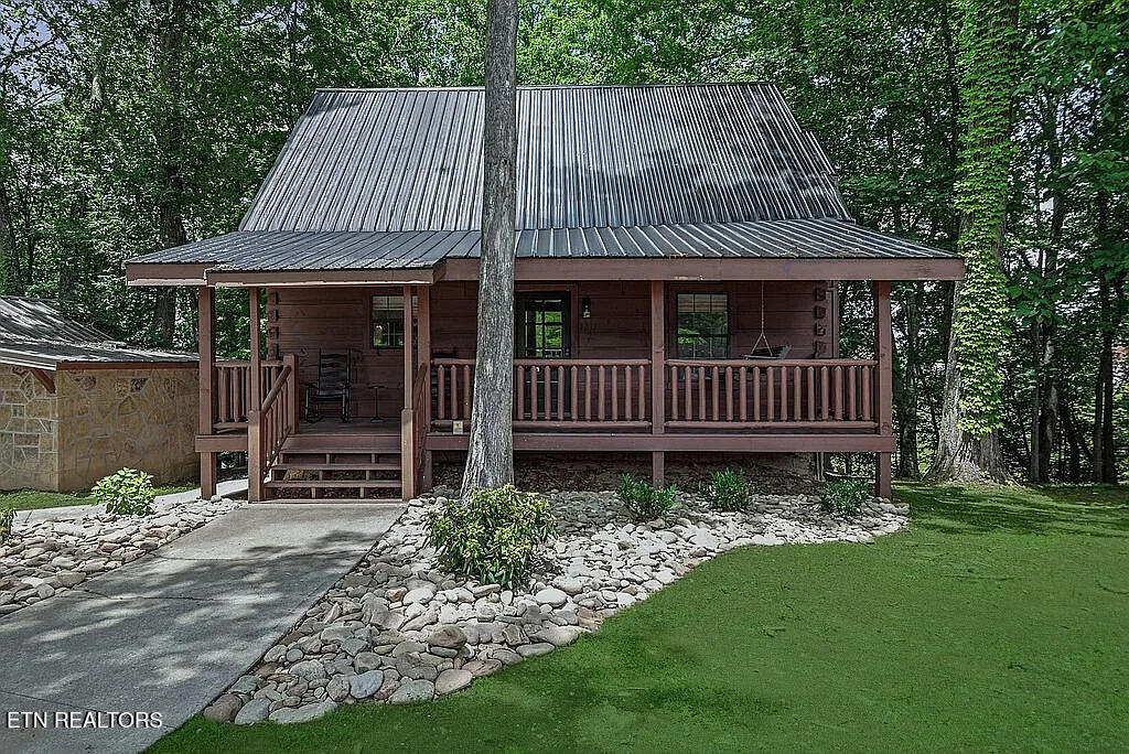 1311 Ina Grace Lane Sevierville TN 37862