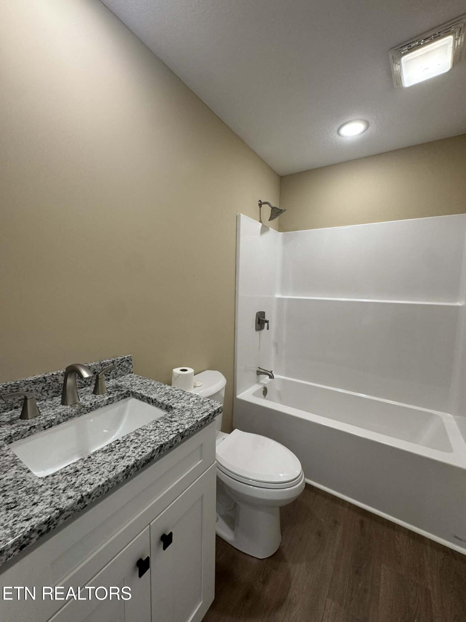273 Hill Loop Madisonville TN 37354