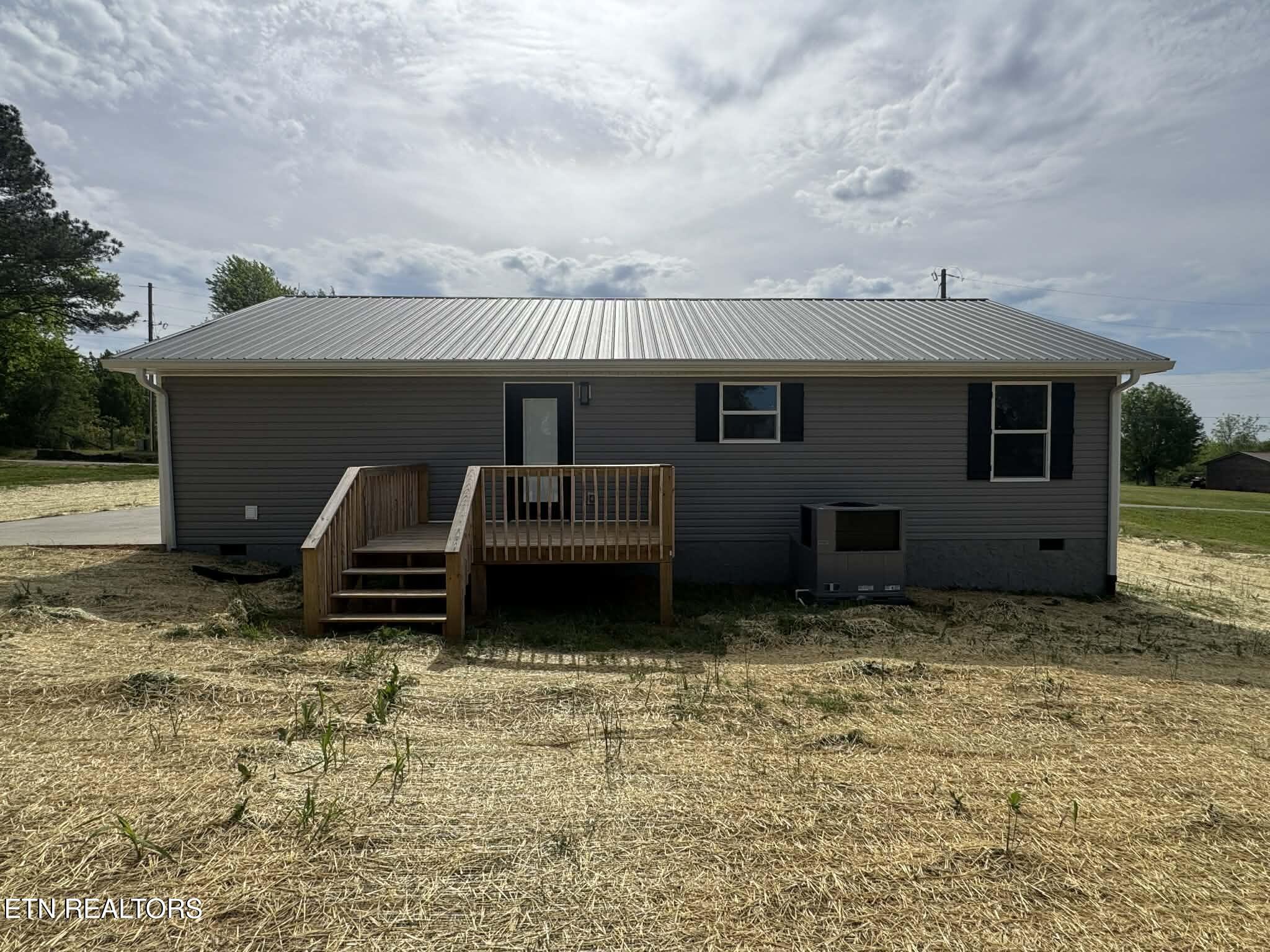 273 Hill Loop Madisonville TN 37354