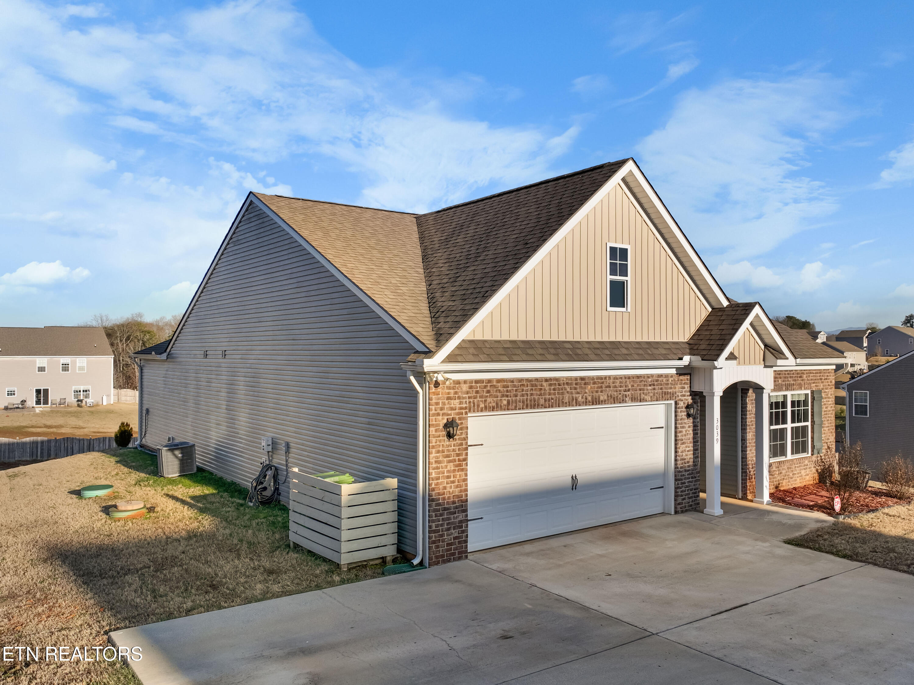 3039 Sagegrass Drive Louisville TN 37777