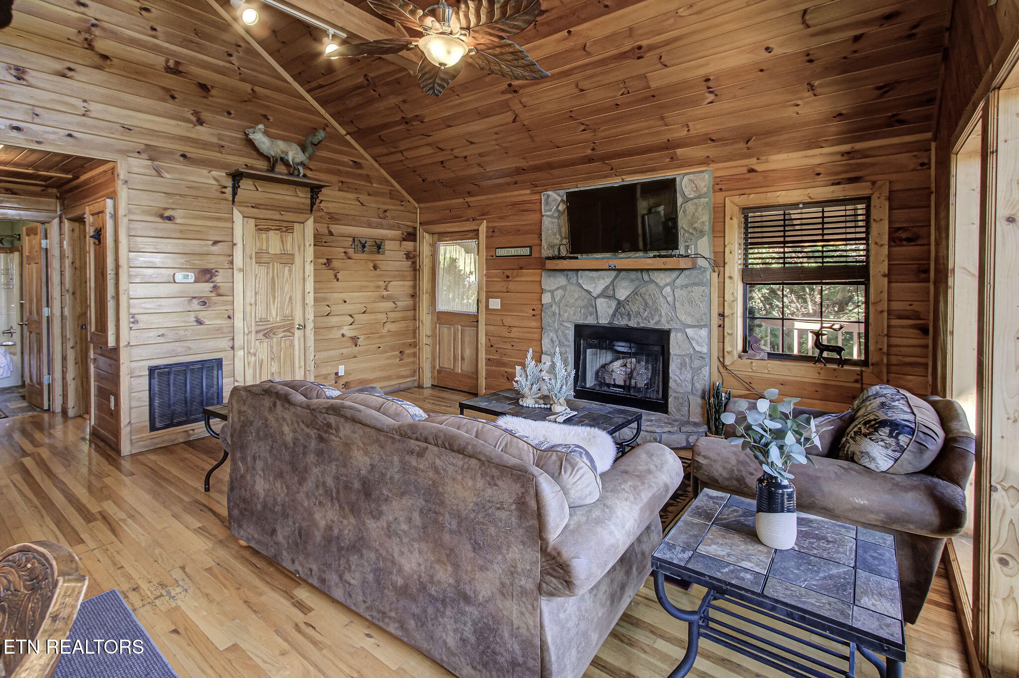 2409 Walnut Cove Way Sevierville TN 37862