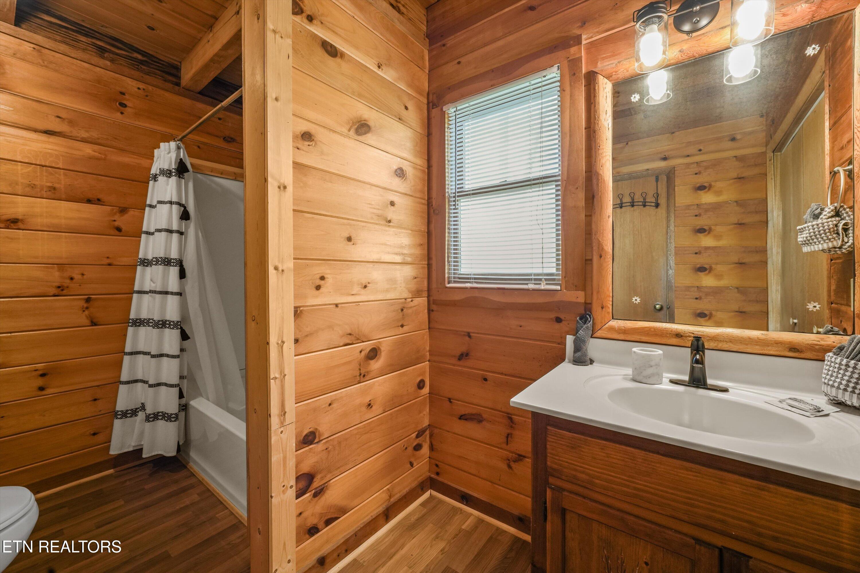 1575 Sky View Drive Sevierville TN 37876