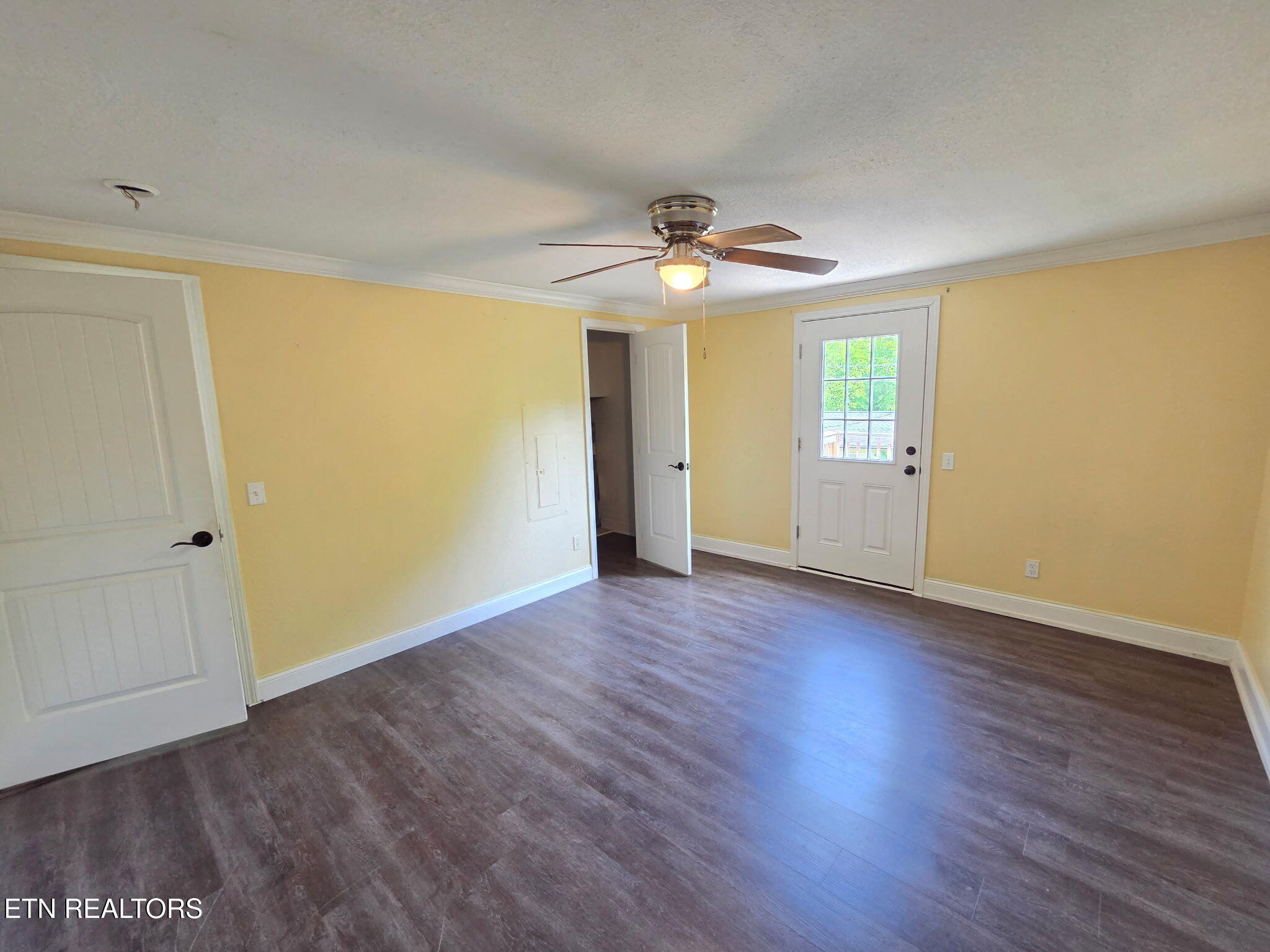 221 Elm Grove Street Loudon TN 37774