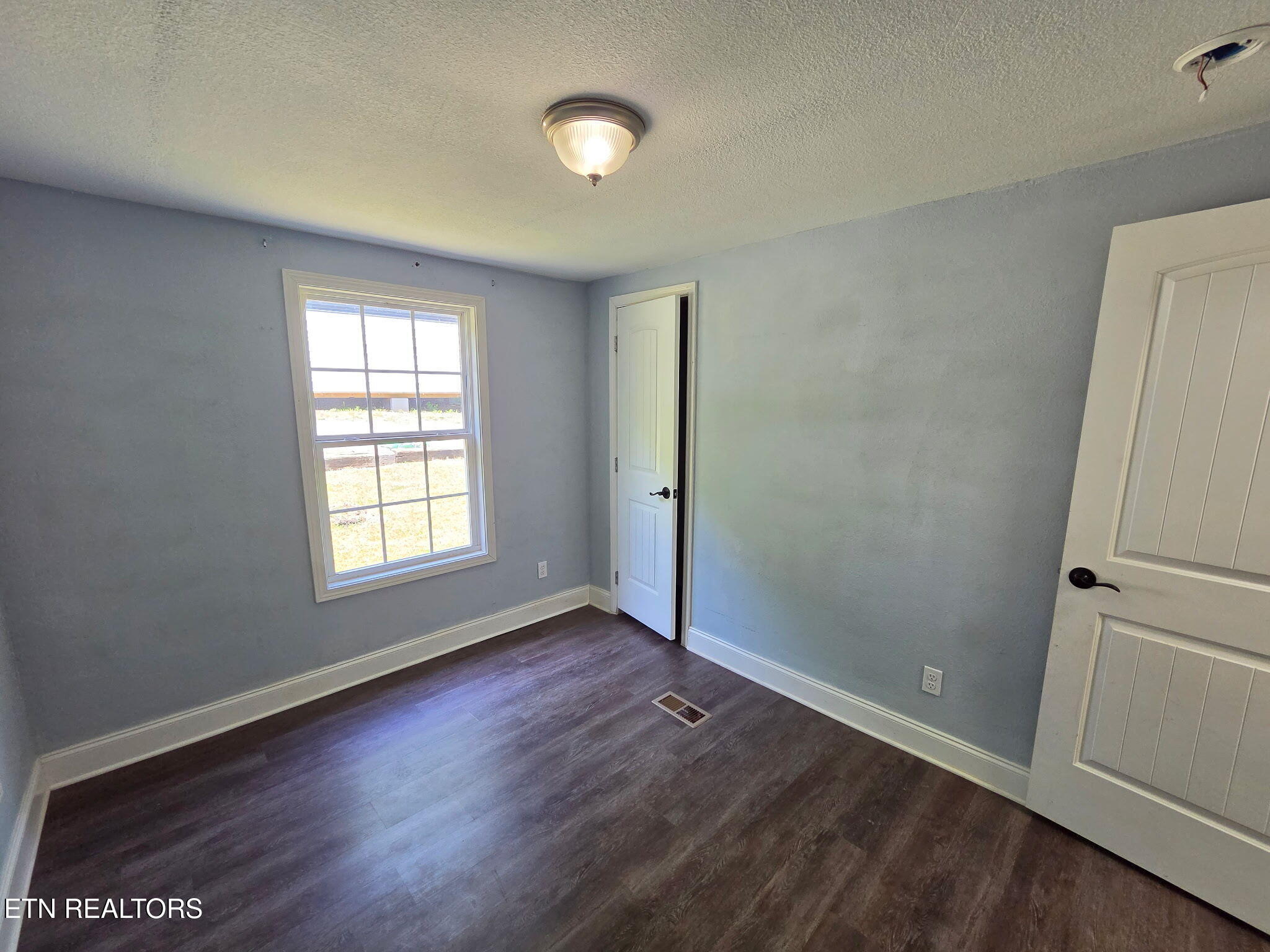 221 Elm Grove Street Loudon TN 37774