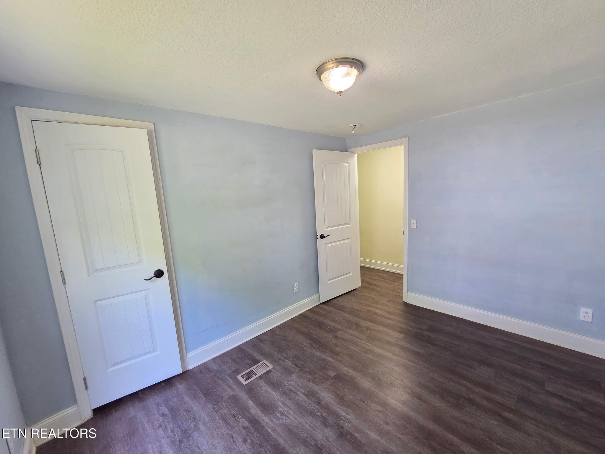 221 Elm Grove Street Loudon TN 37774