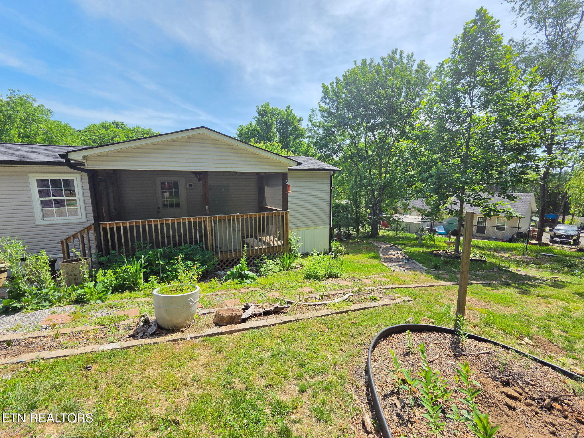 221 Elm Grove Street Loudon TN 37774