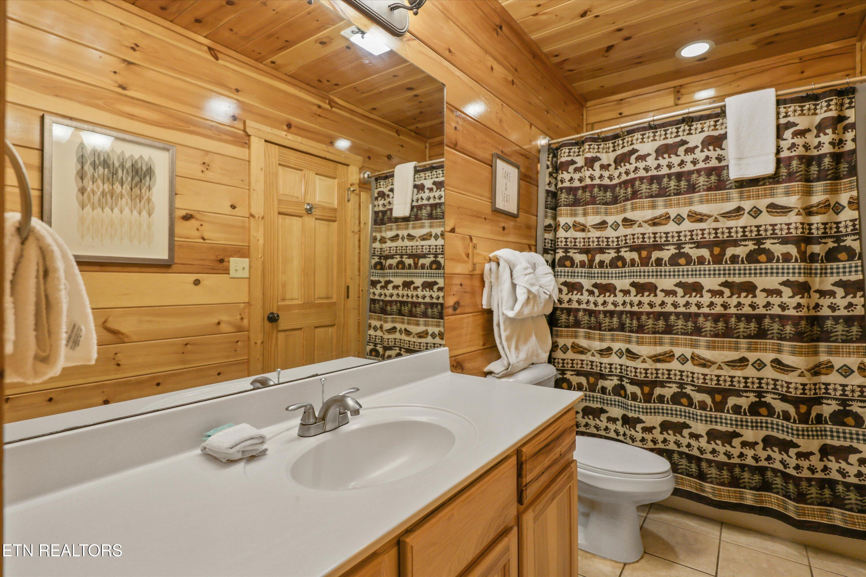 1915 Elk Springs Way Gatlinburg TN 37738