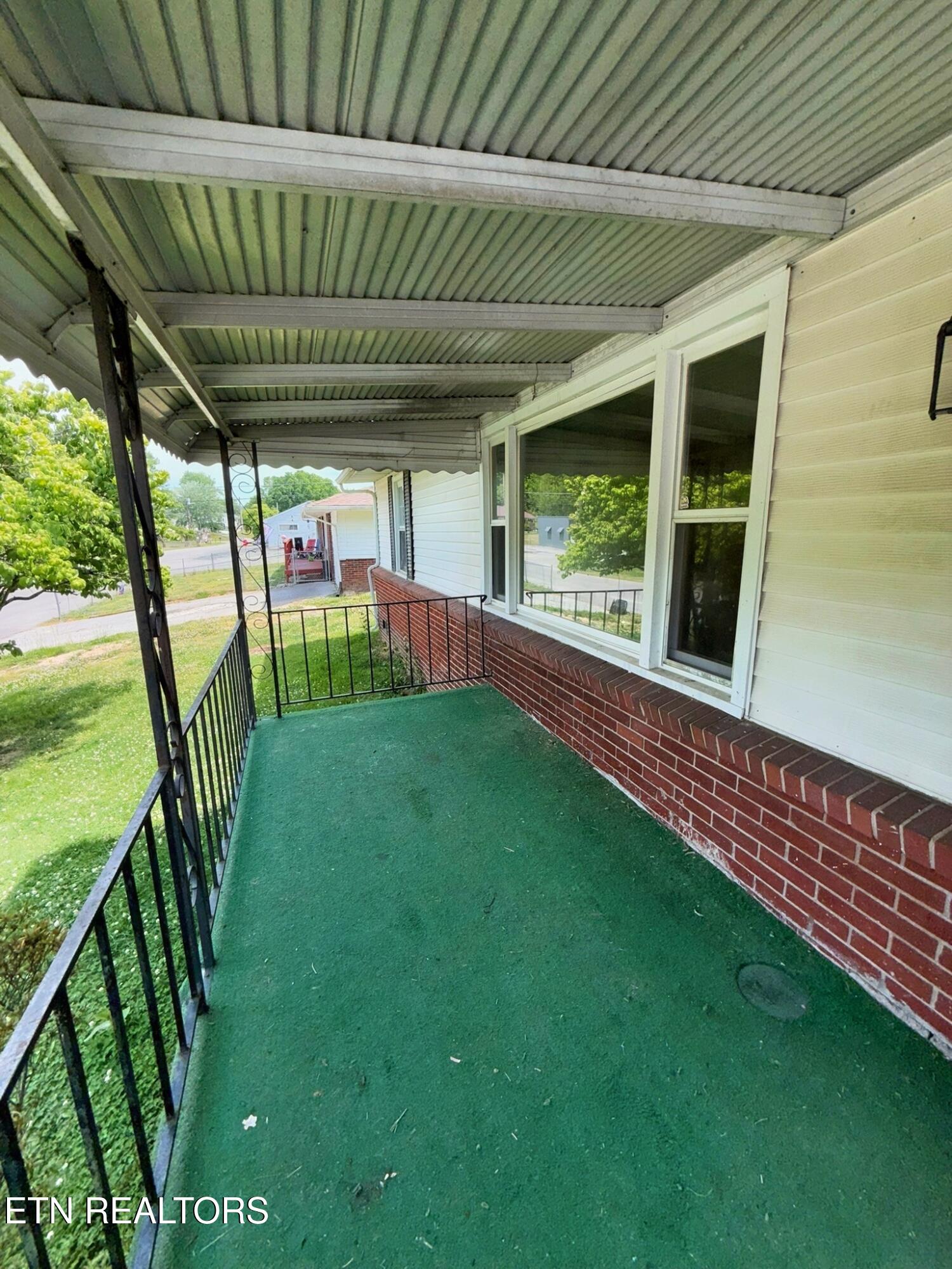 606 S 13th Street Lafollette TN 37766