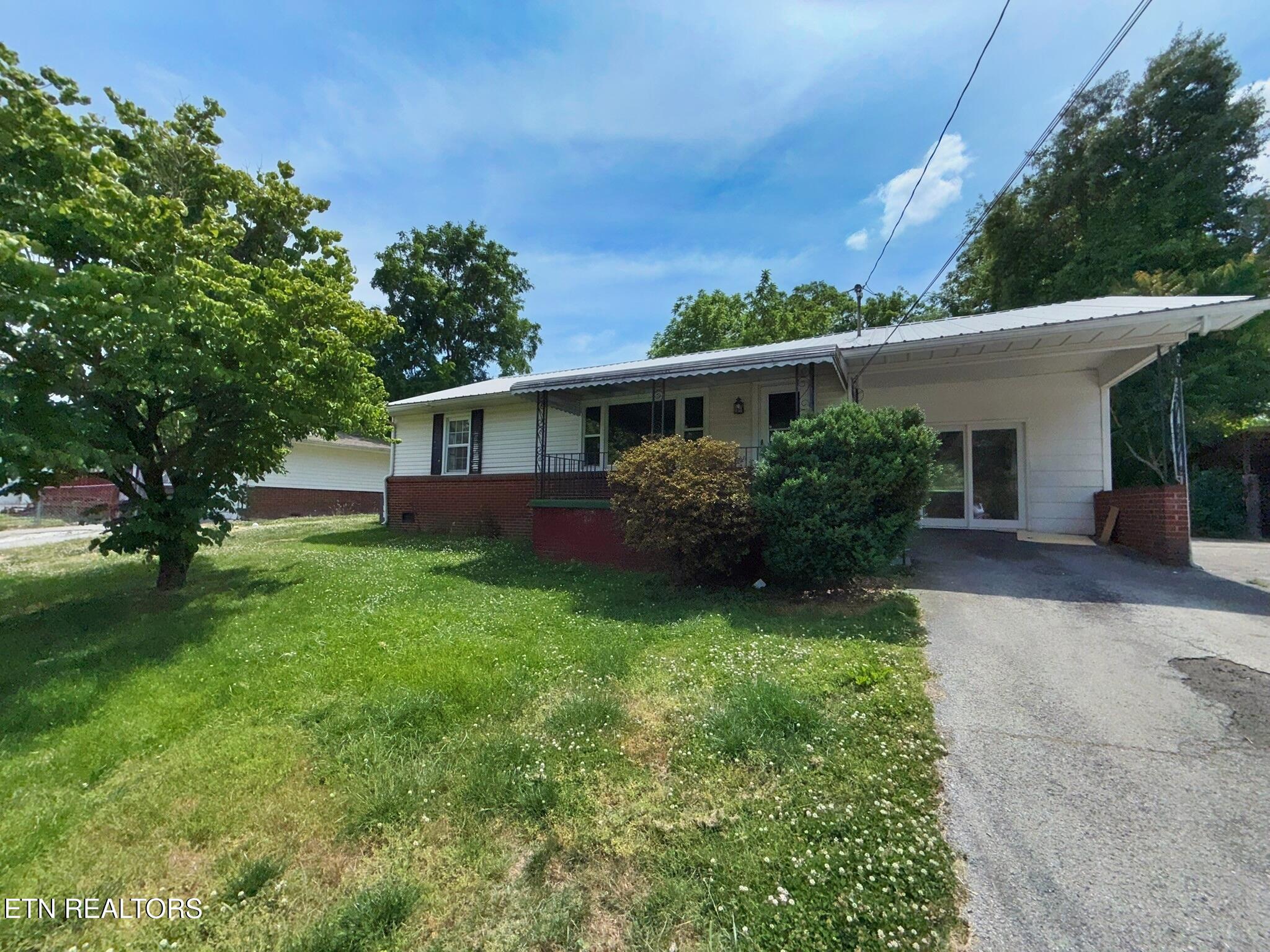 606 S 13th Street Lafollette TN 37766