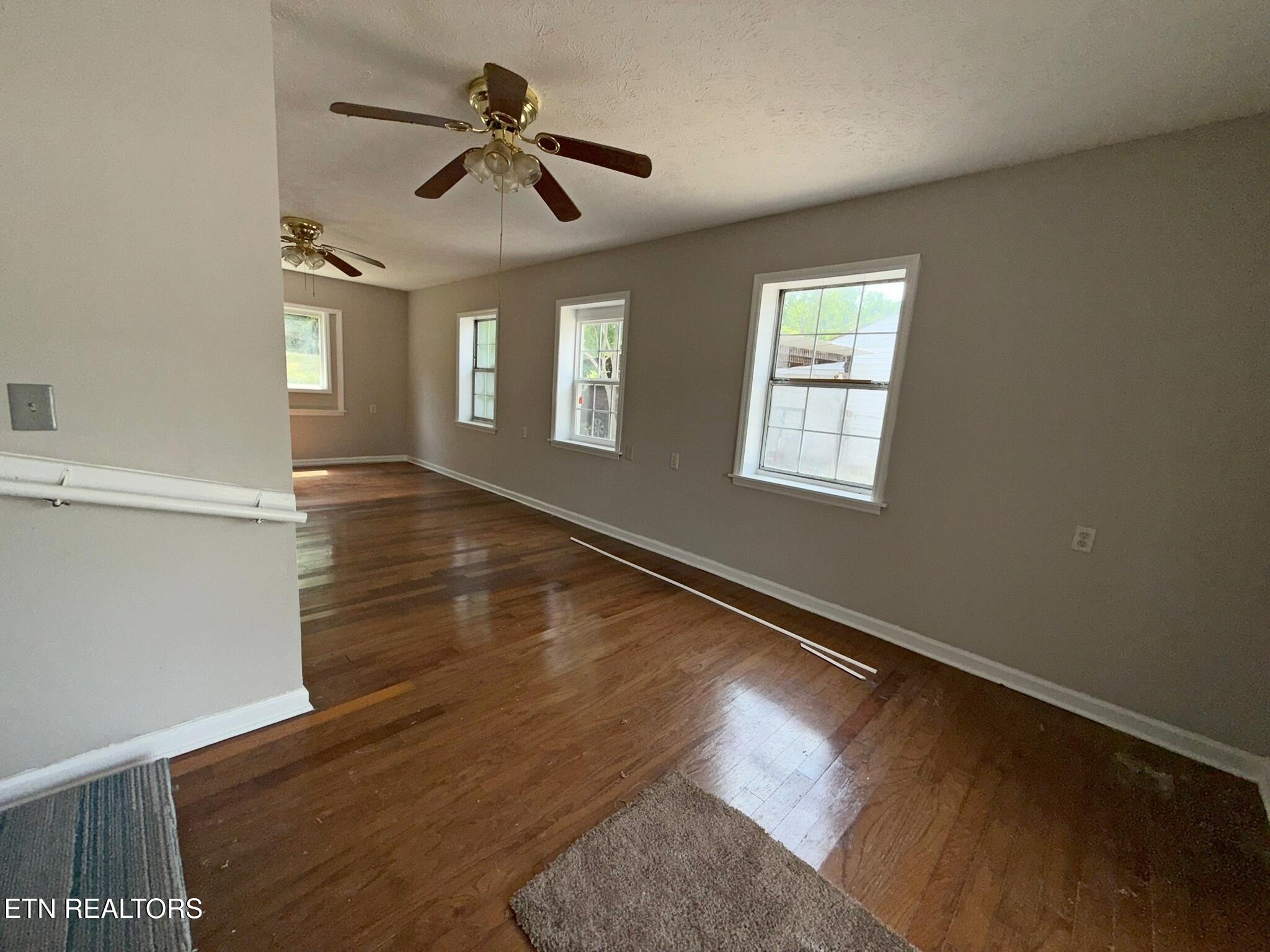 606 S 13th Street Lafollette TN 37766
