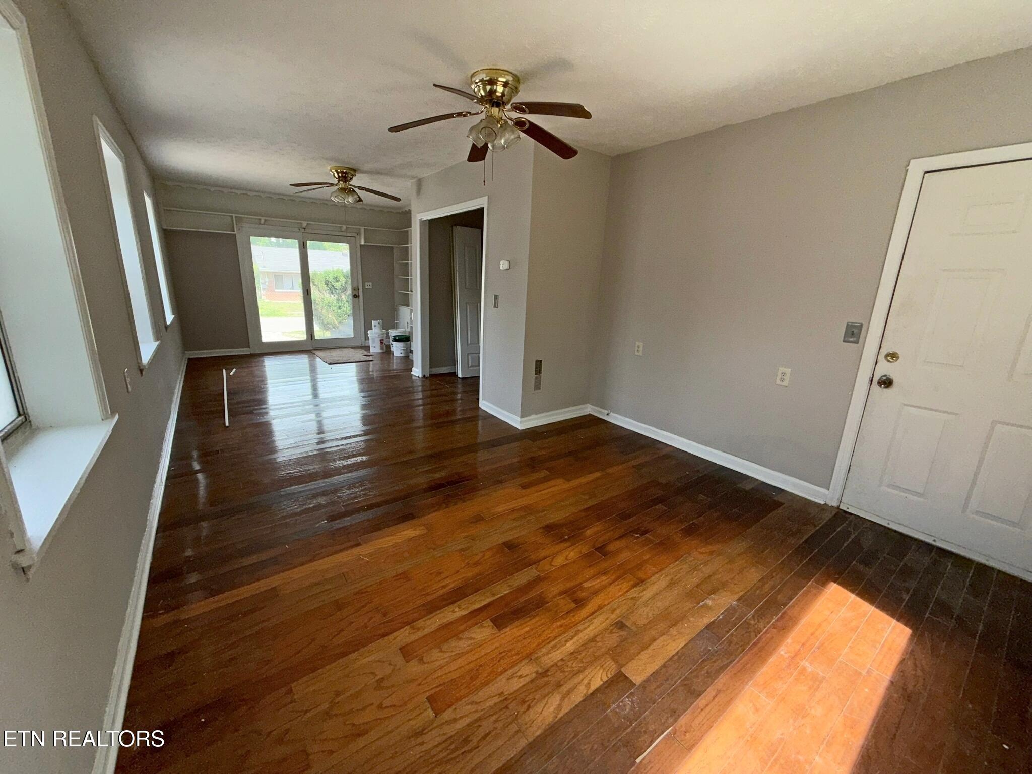 606 S 13th Street Lafollette TN 37766