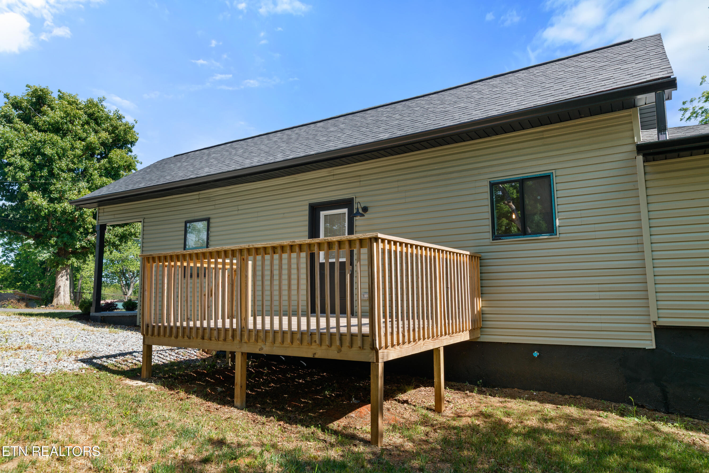 33 Melrose Avenue Englewood TN 37329