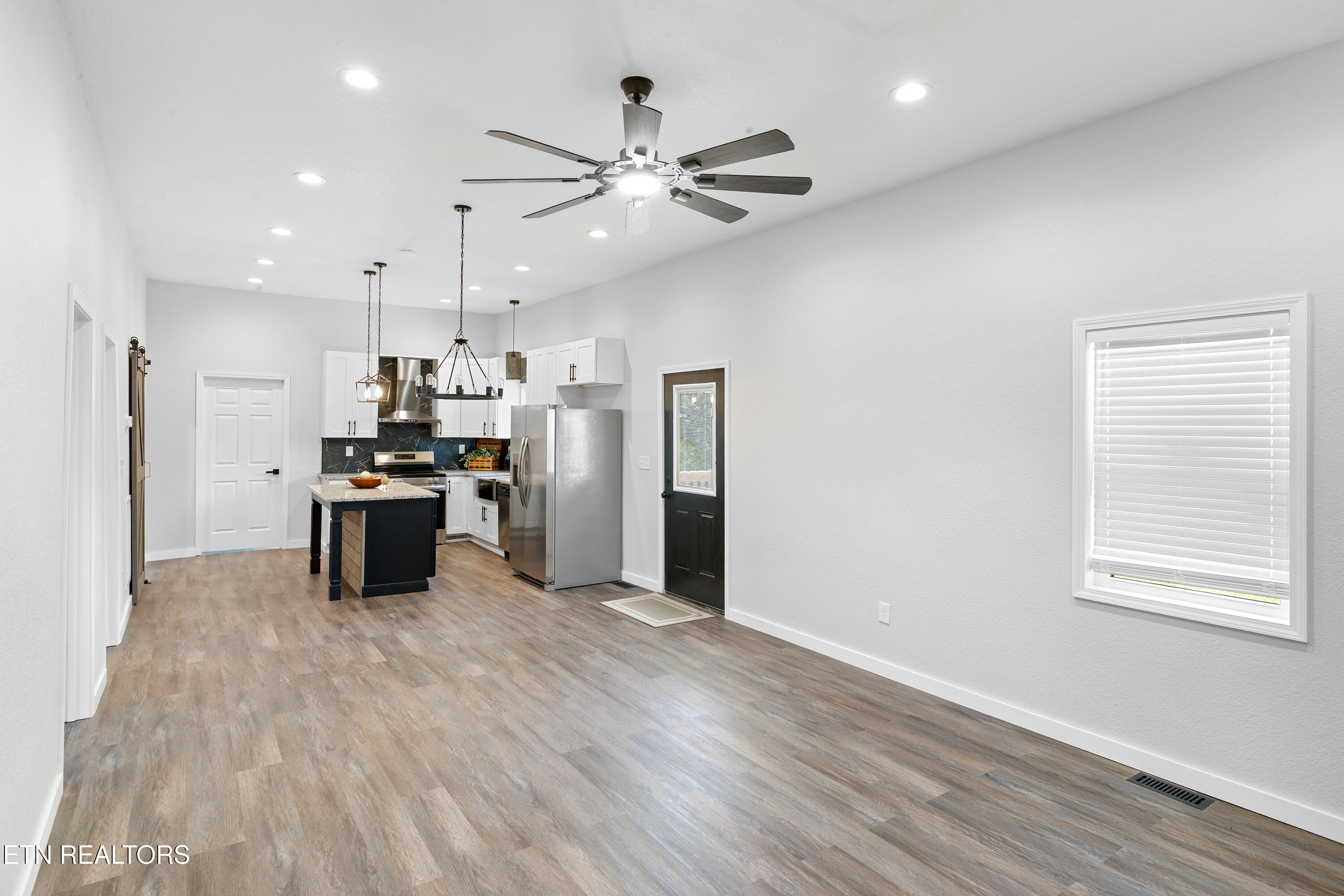 33 Melrose Avenue Englewood TN 37329