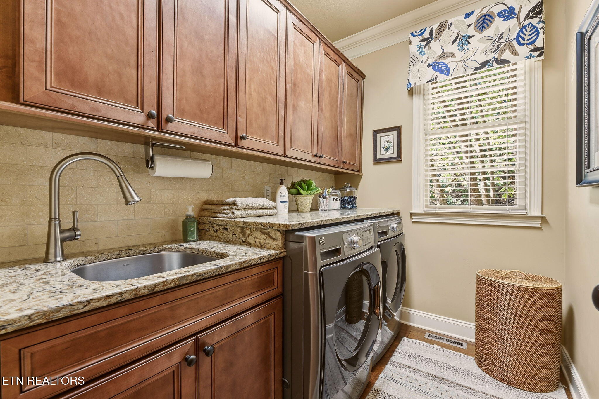 6753 Ingleside Lane Knoxville TN 37918