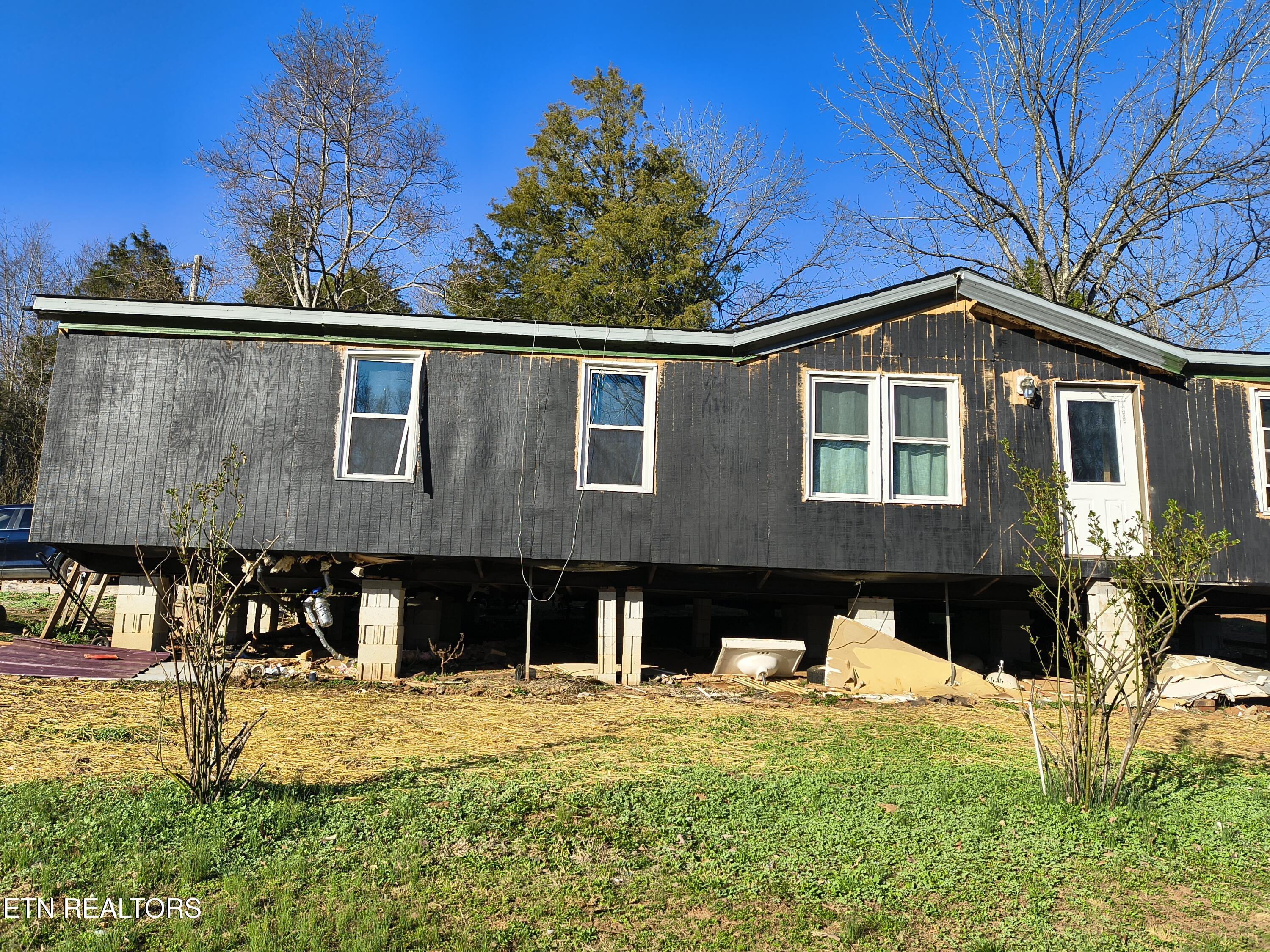 134 Skyview Road Speedwell TN 37870
