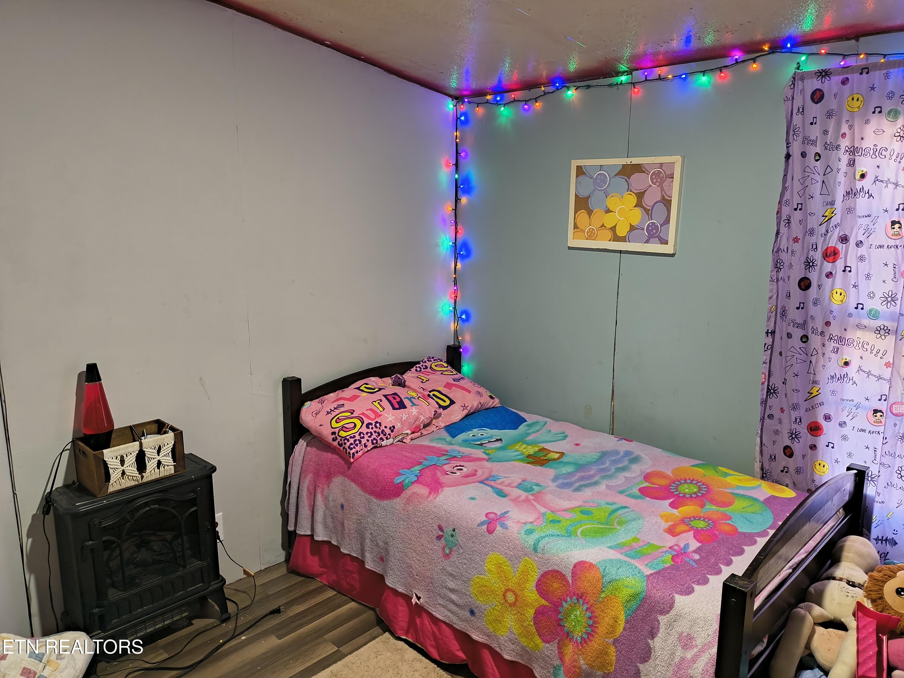 134 Skyview Road Speedwell TN 37870