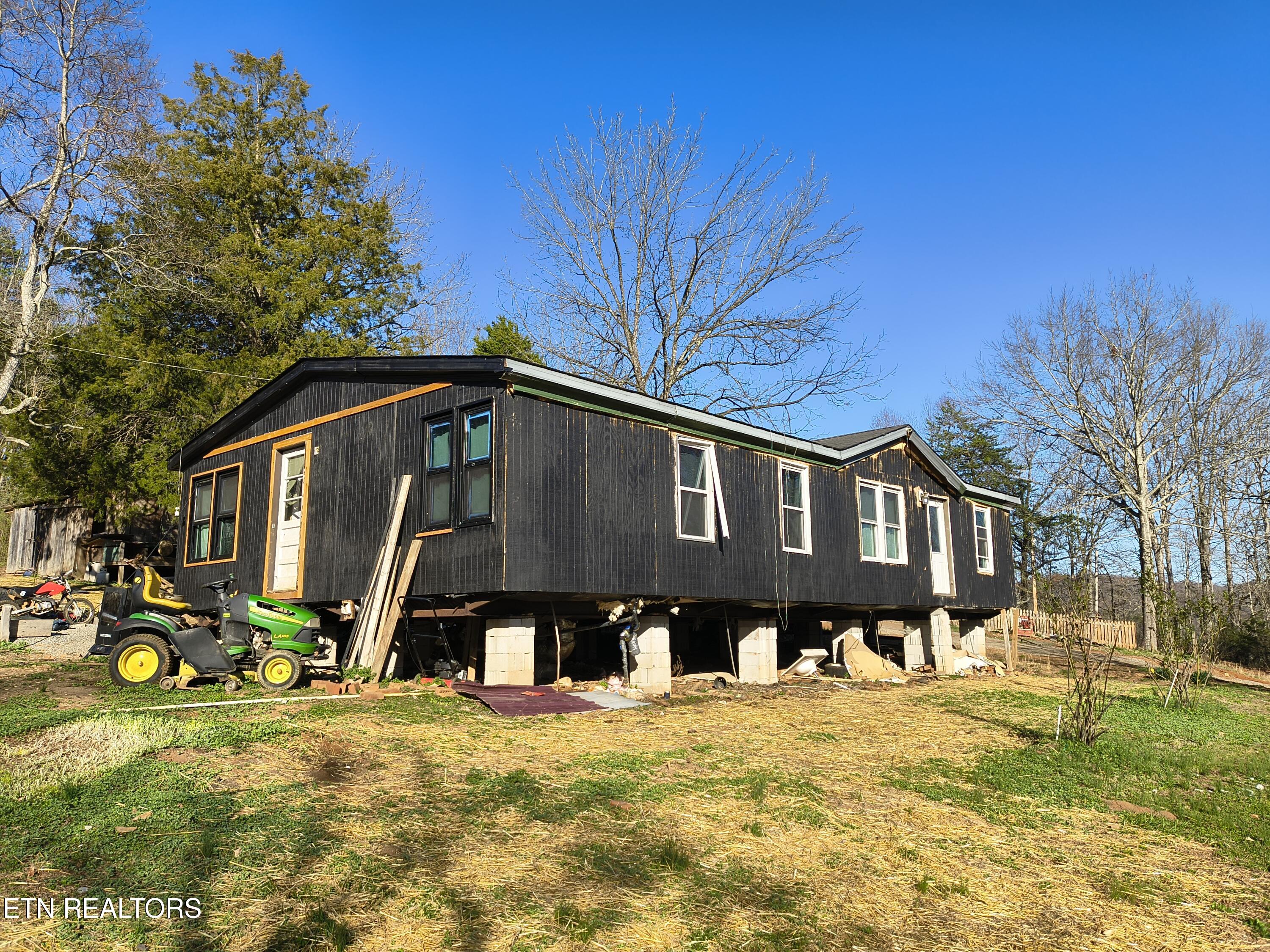 134 Skyview Road Speedwell TN 37870