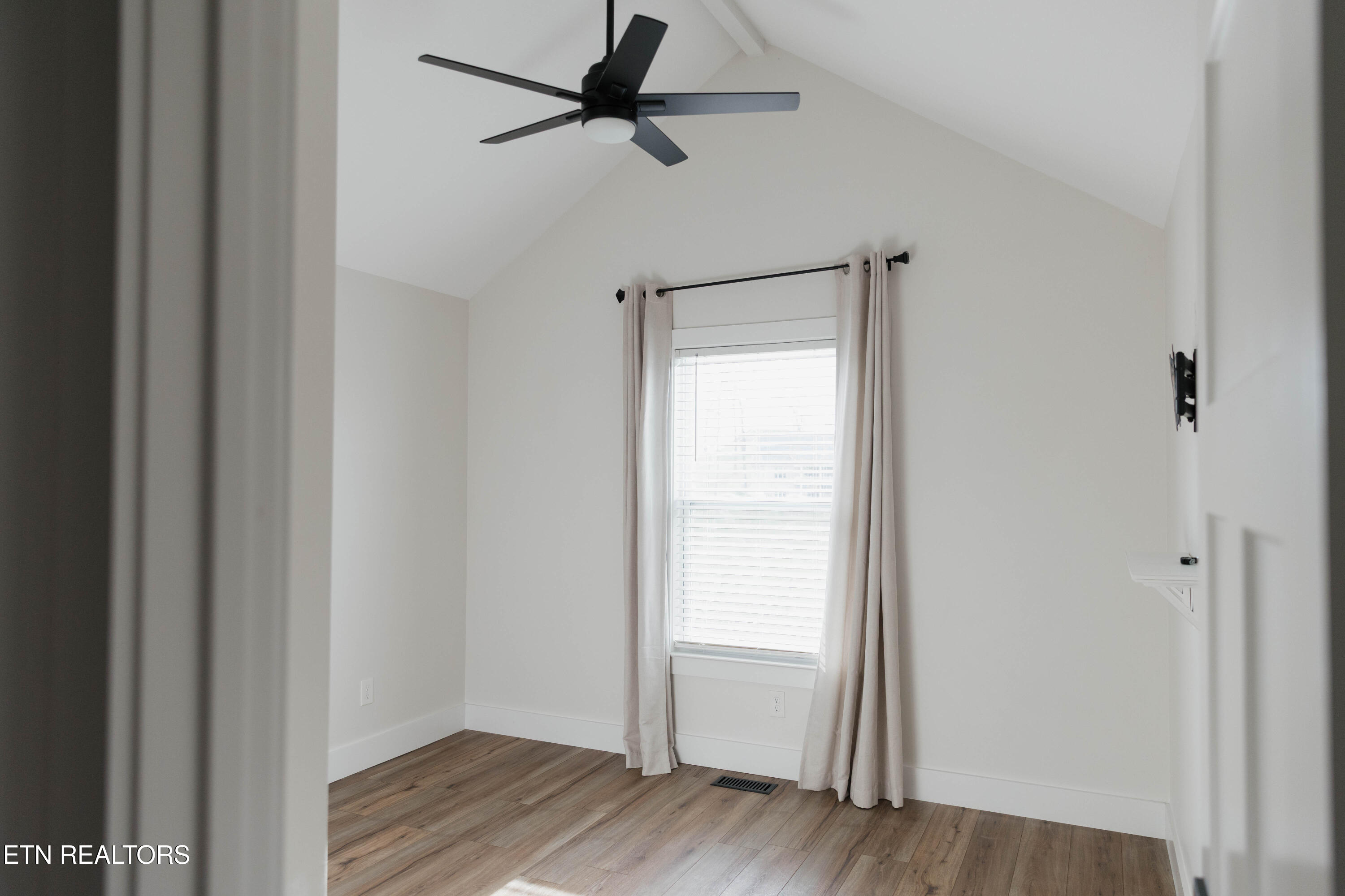 380 Cherokee Cove Rutledge TN 37861