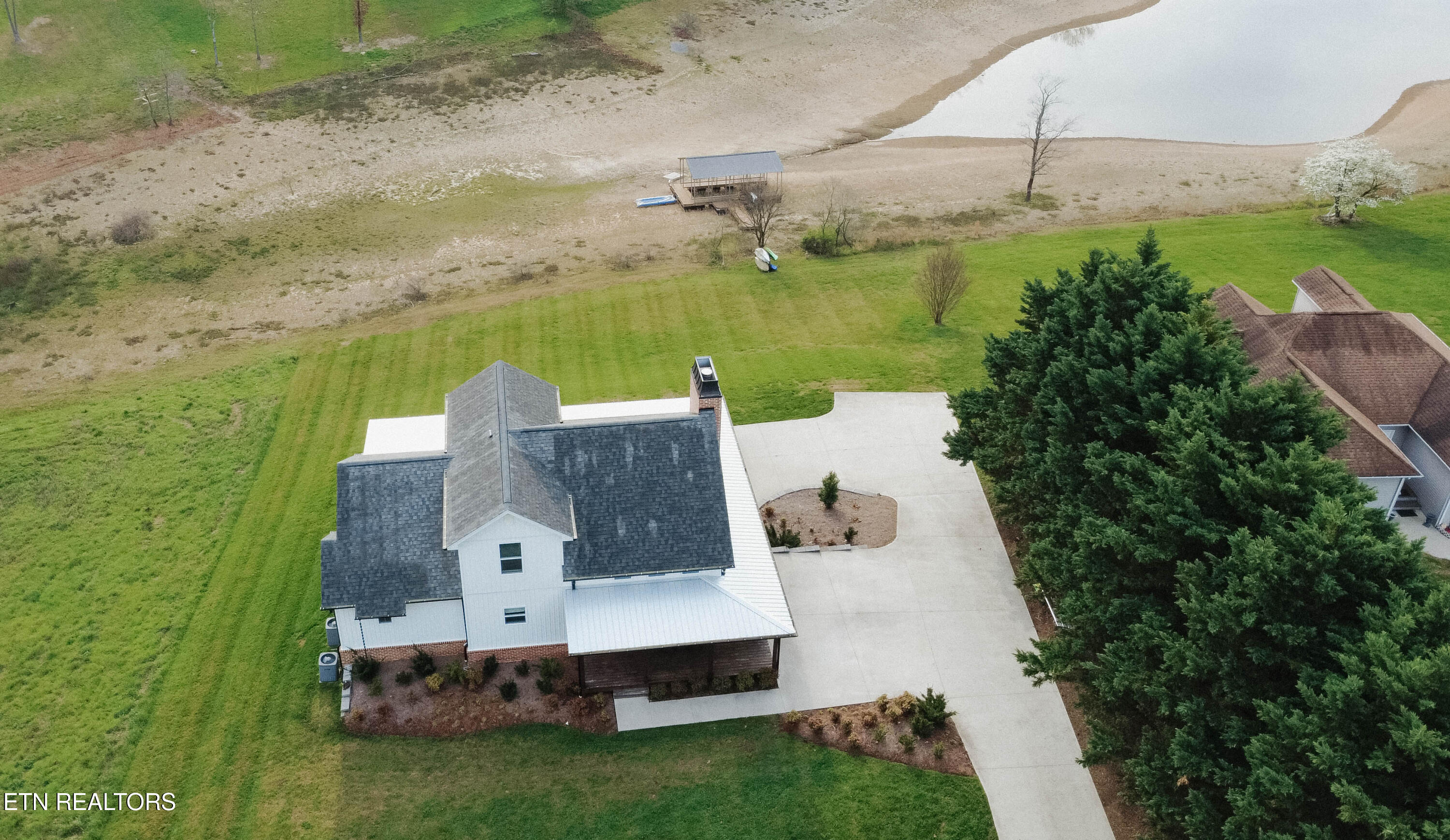 380 Cherokee Cove Rutledge TN 37861