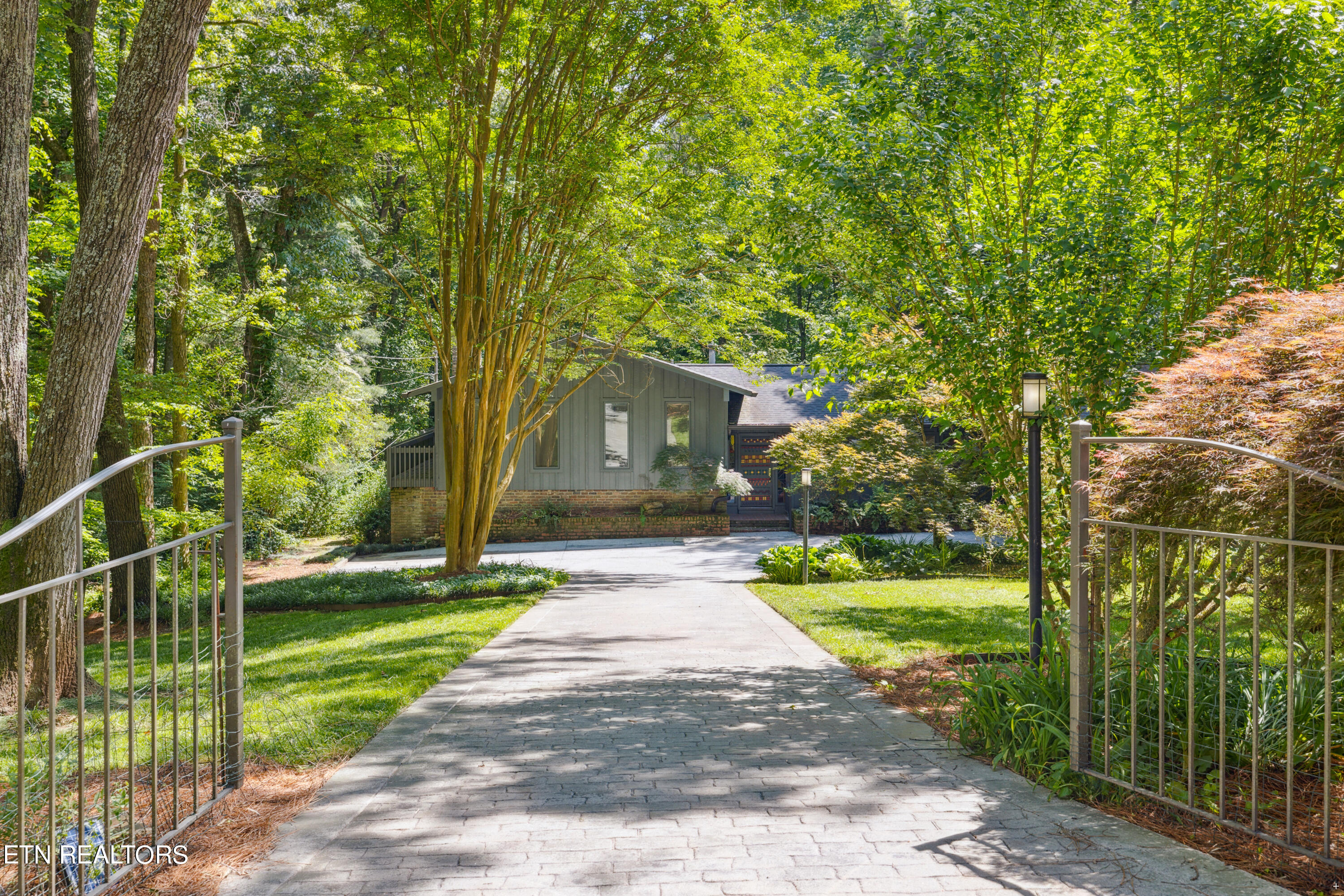 2136 Indian Hills Drive Knoxville TN 37919