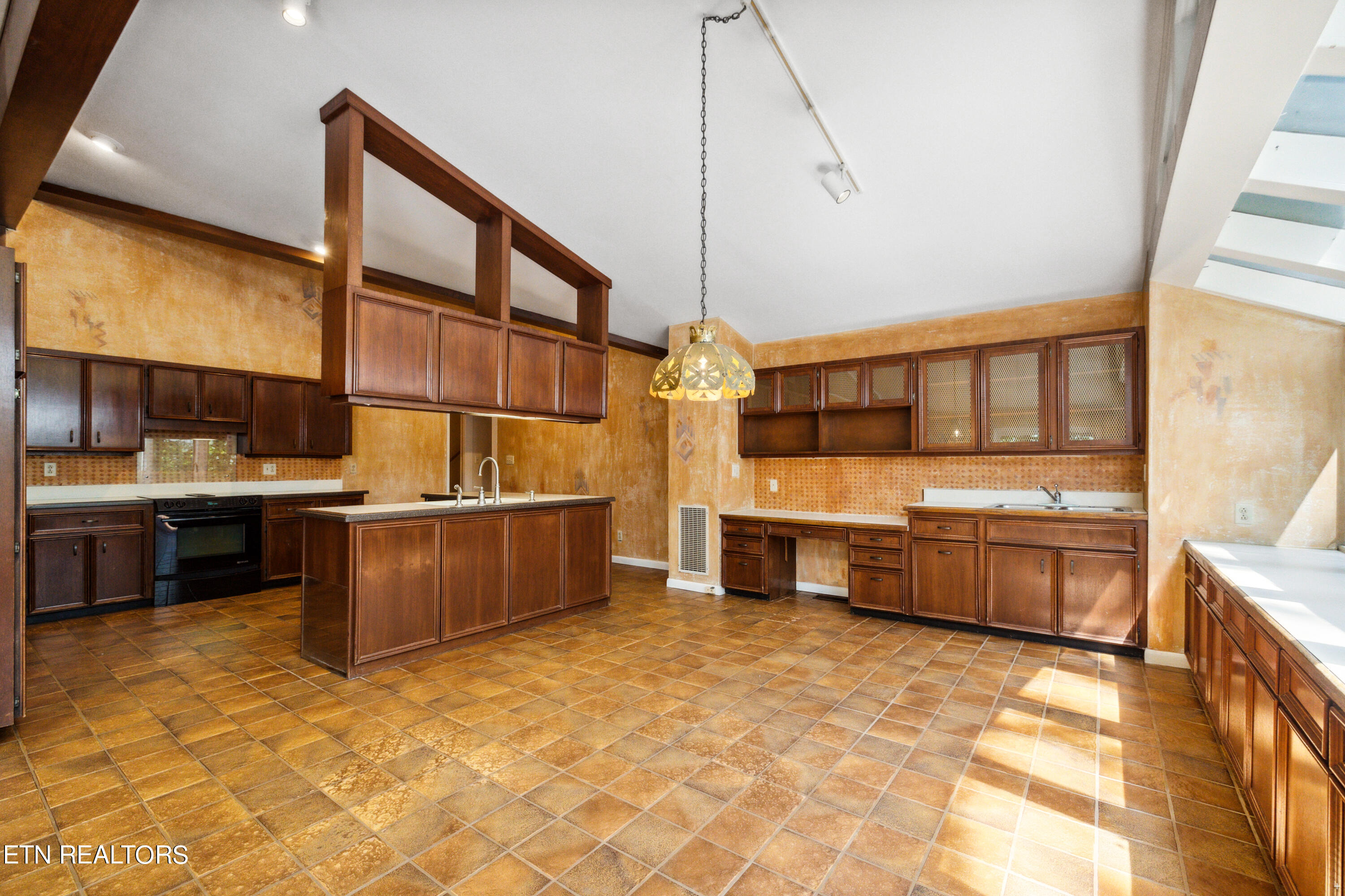 2136 Indian Hills Drive Knoxville TN 37919