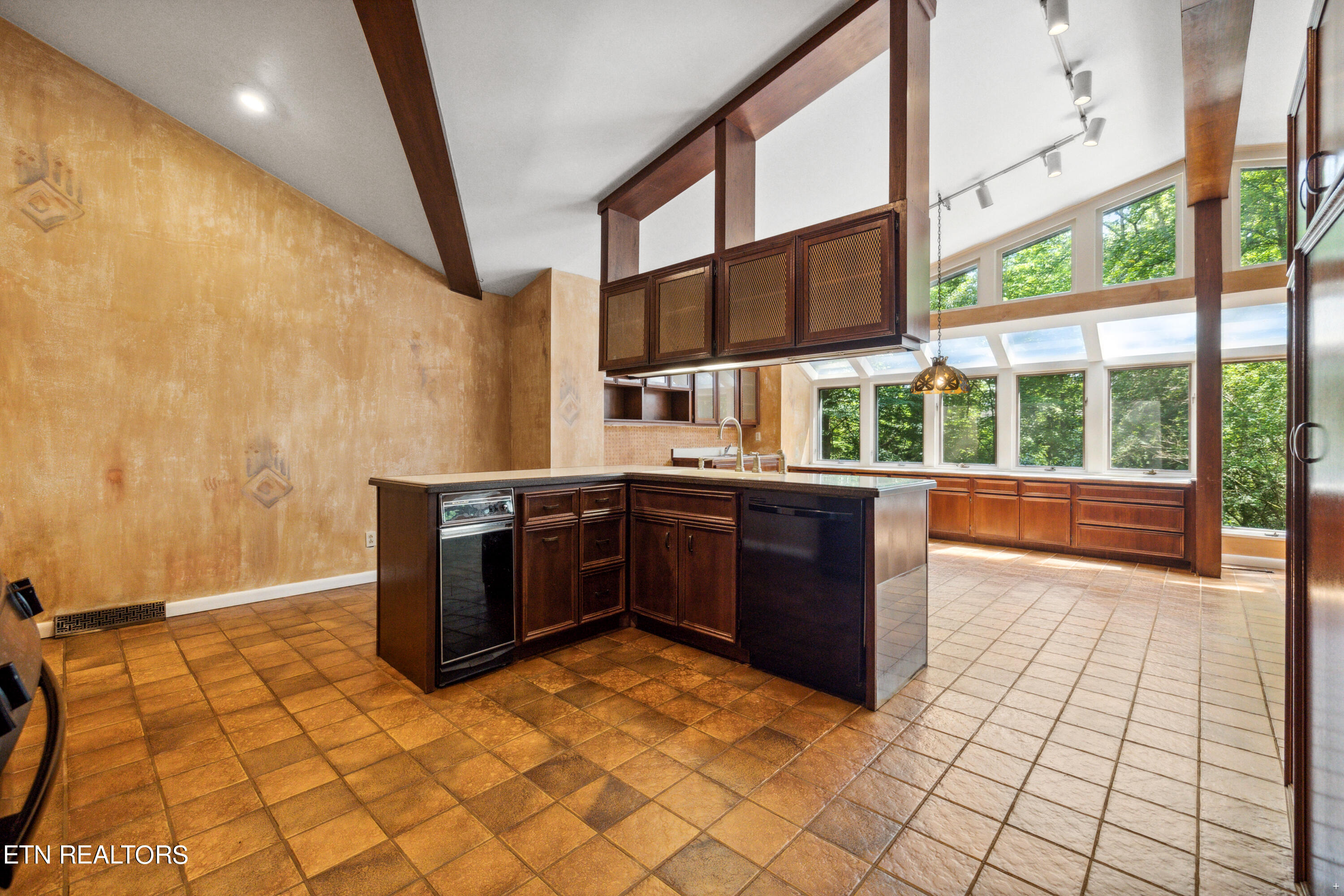 2136 Indian Hills Drive Knoxville TN 37919