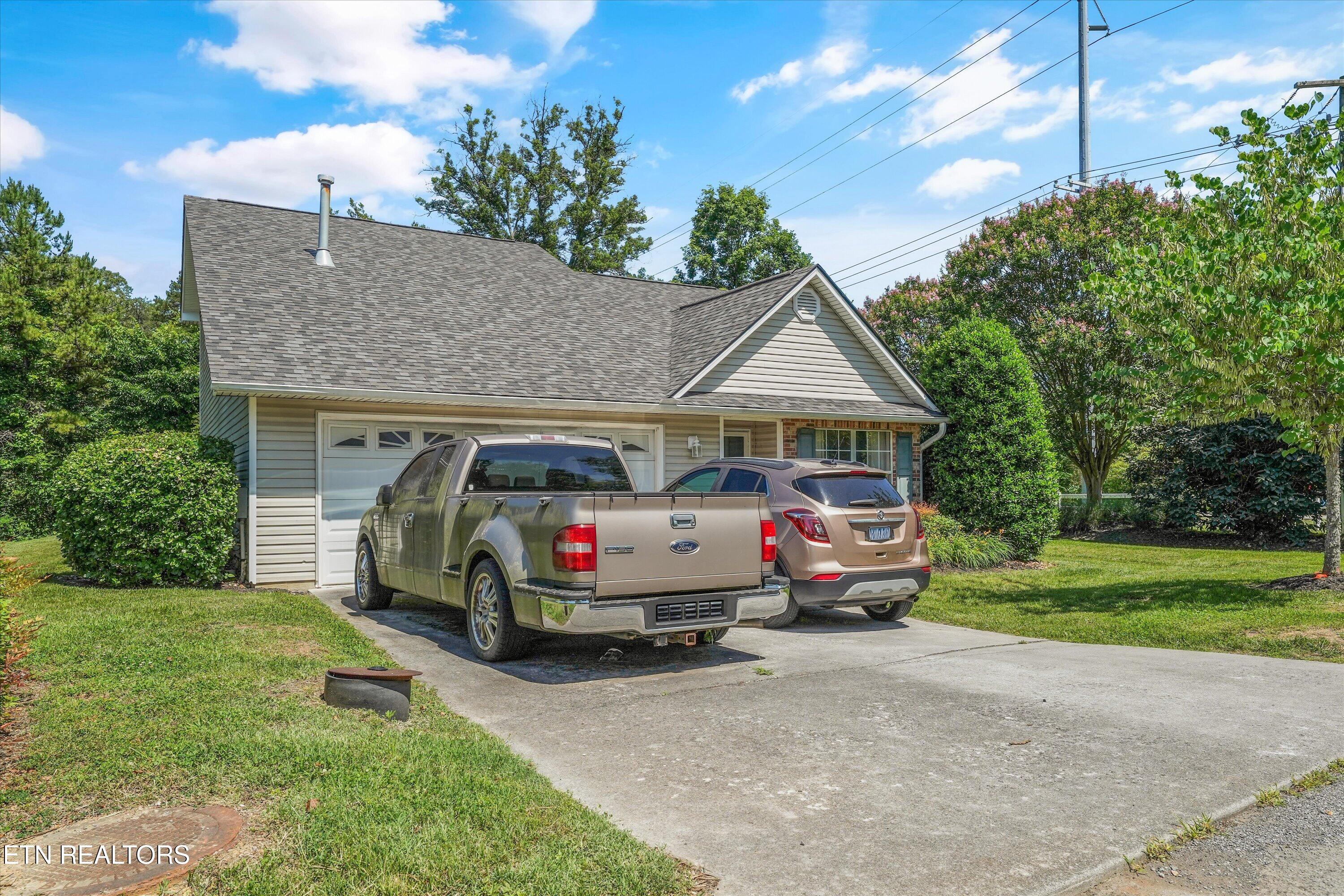 1726 Wood Song Lane Knoxville TN 37914
