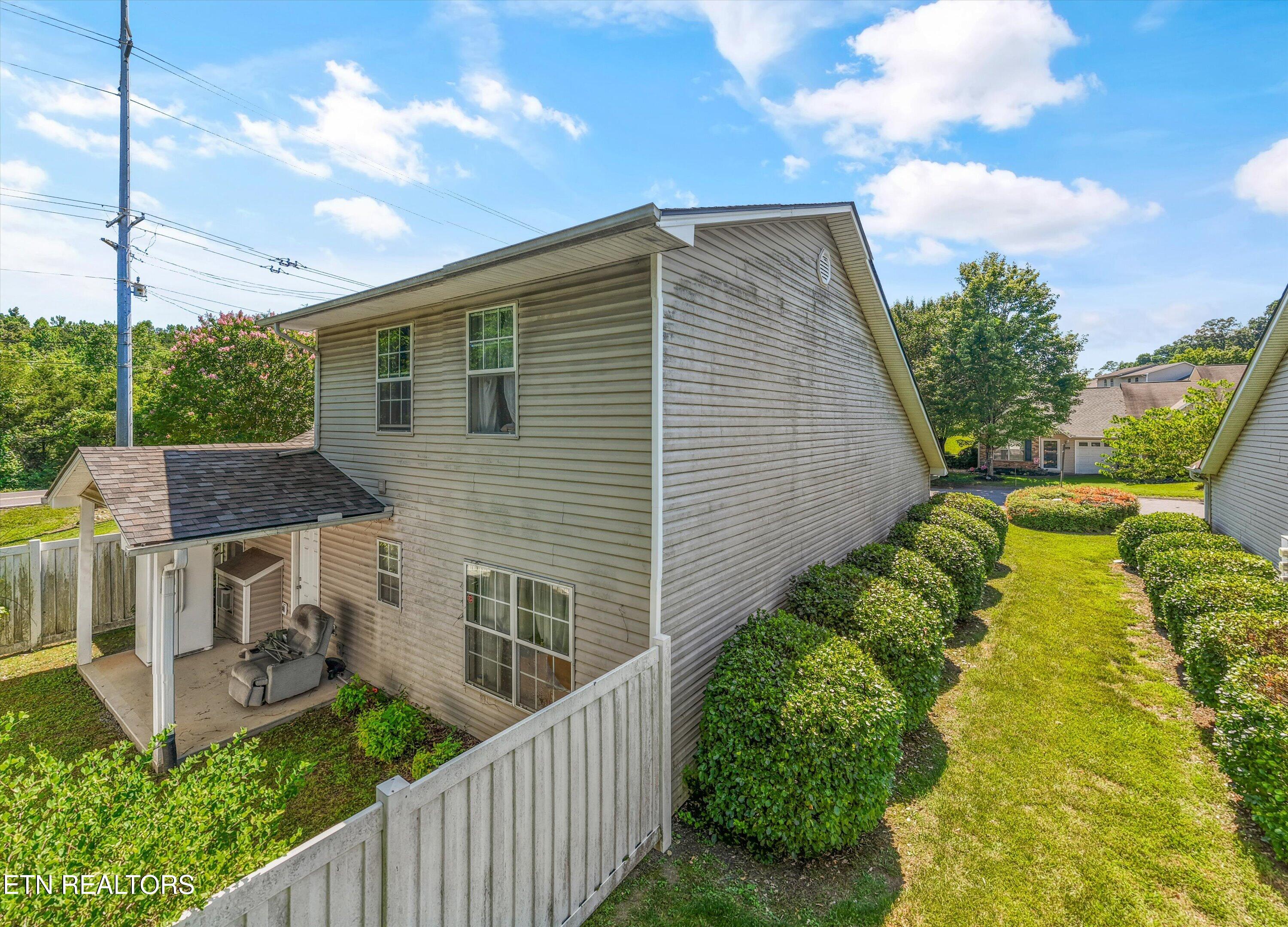 1726 Wood Song Lane Knoxville TN 37914