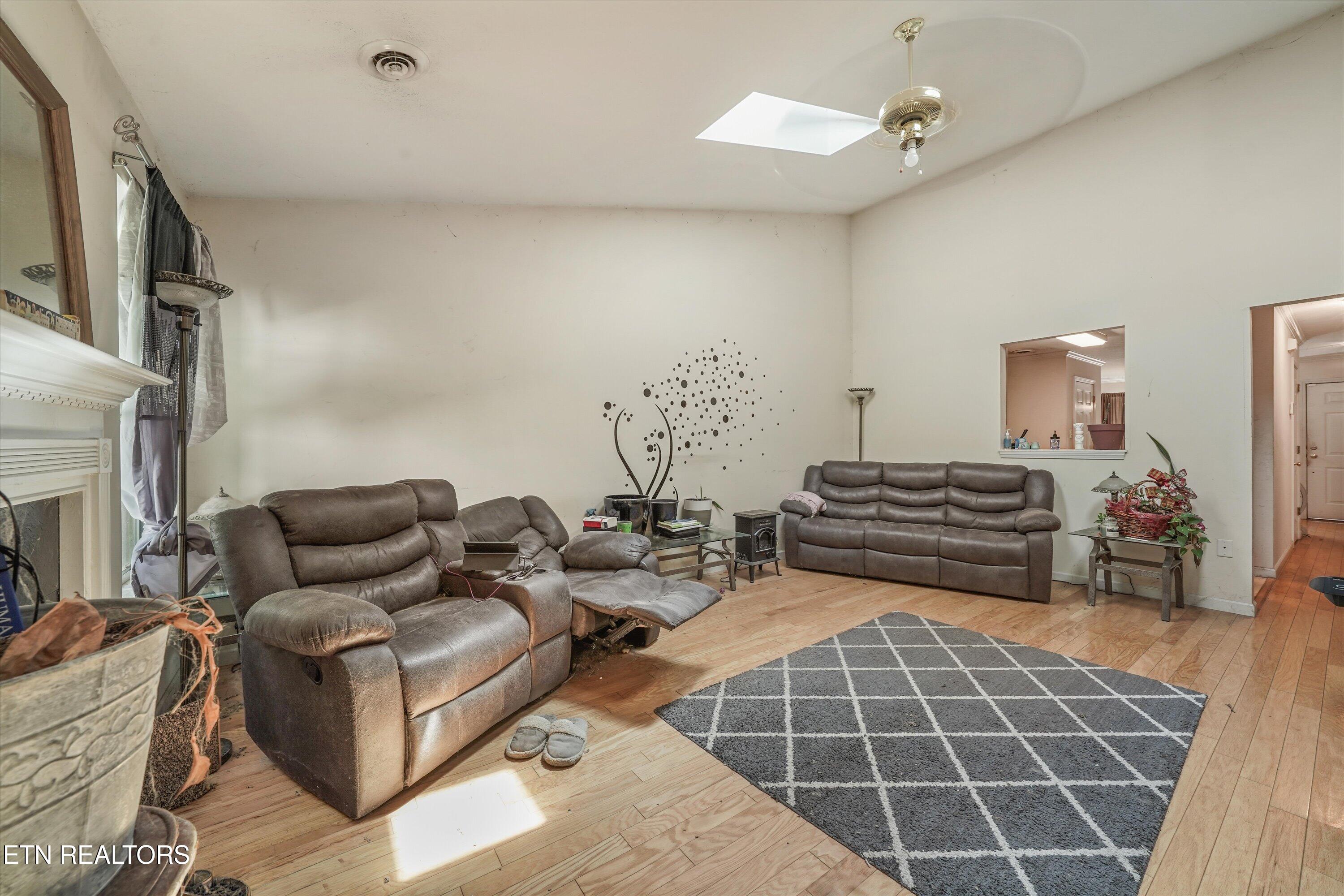 1726 Wood Song Lane Knoxville TN 37914