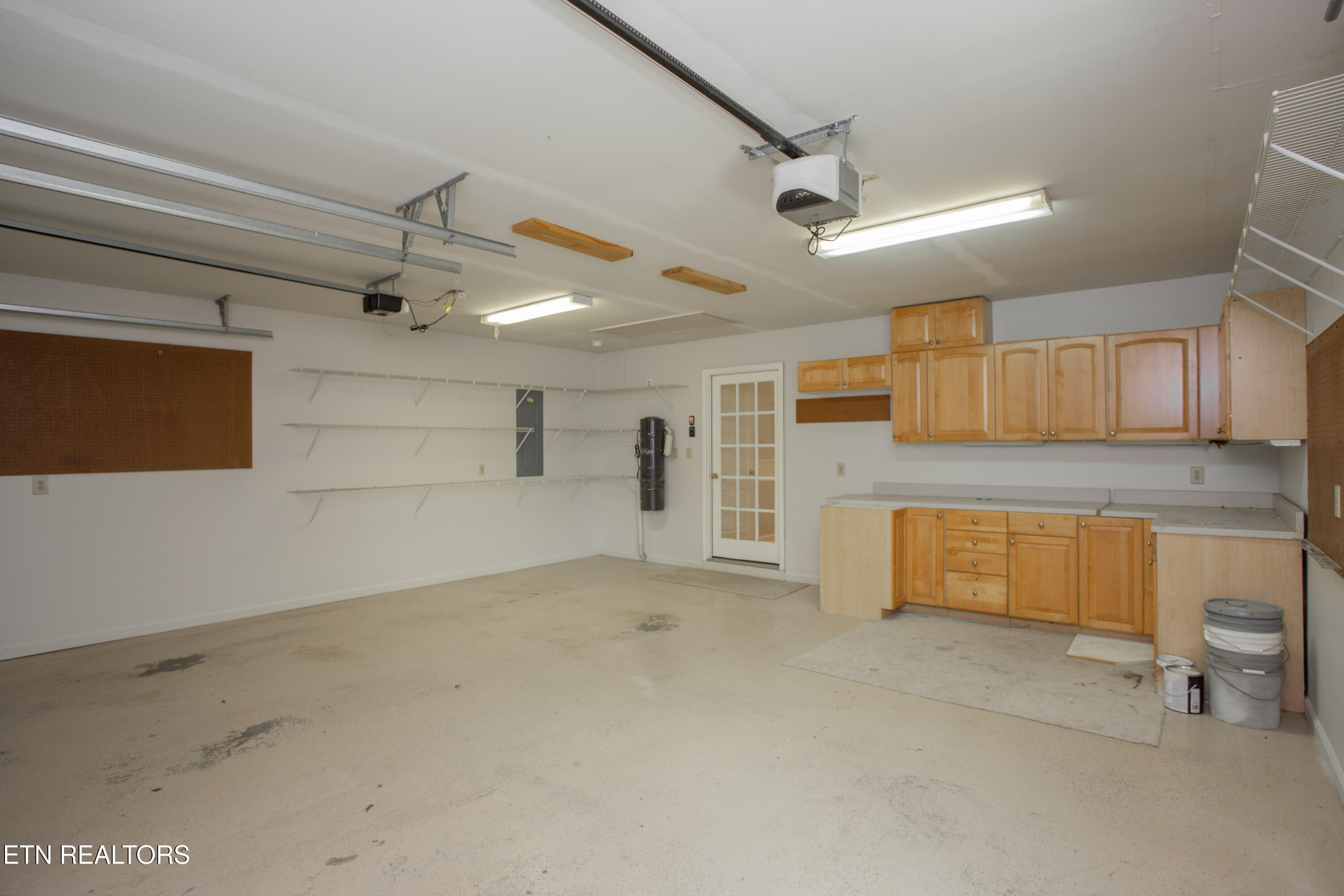 3445 Commodore Point Knoxville TN 37922